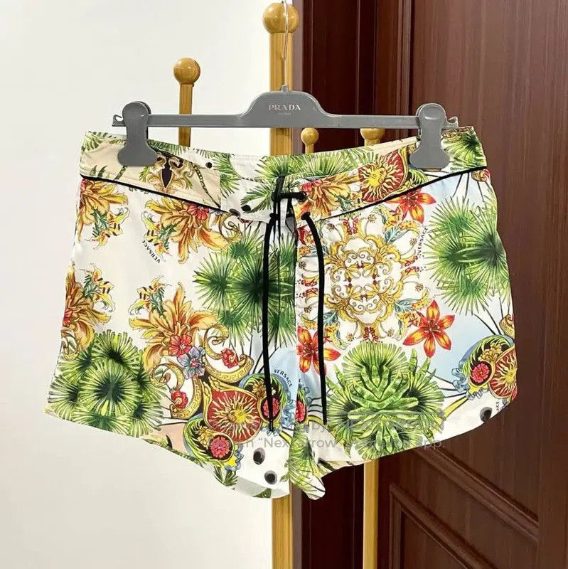 Versace Versace Colorful Men's Shorts . Size US 31 - 1 Thumbnail