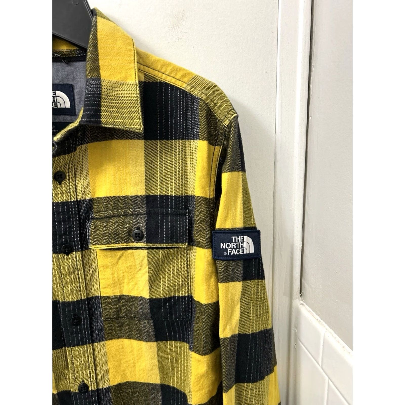 The North Face The North Face Shirt Mens S Yellow Plaid Flannel Button-Down L/S Chest Pocket Outdoor 30” Pit 23” Regular Size US S / EU 44-46 / 1 - 4 Thumbnail