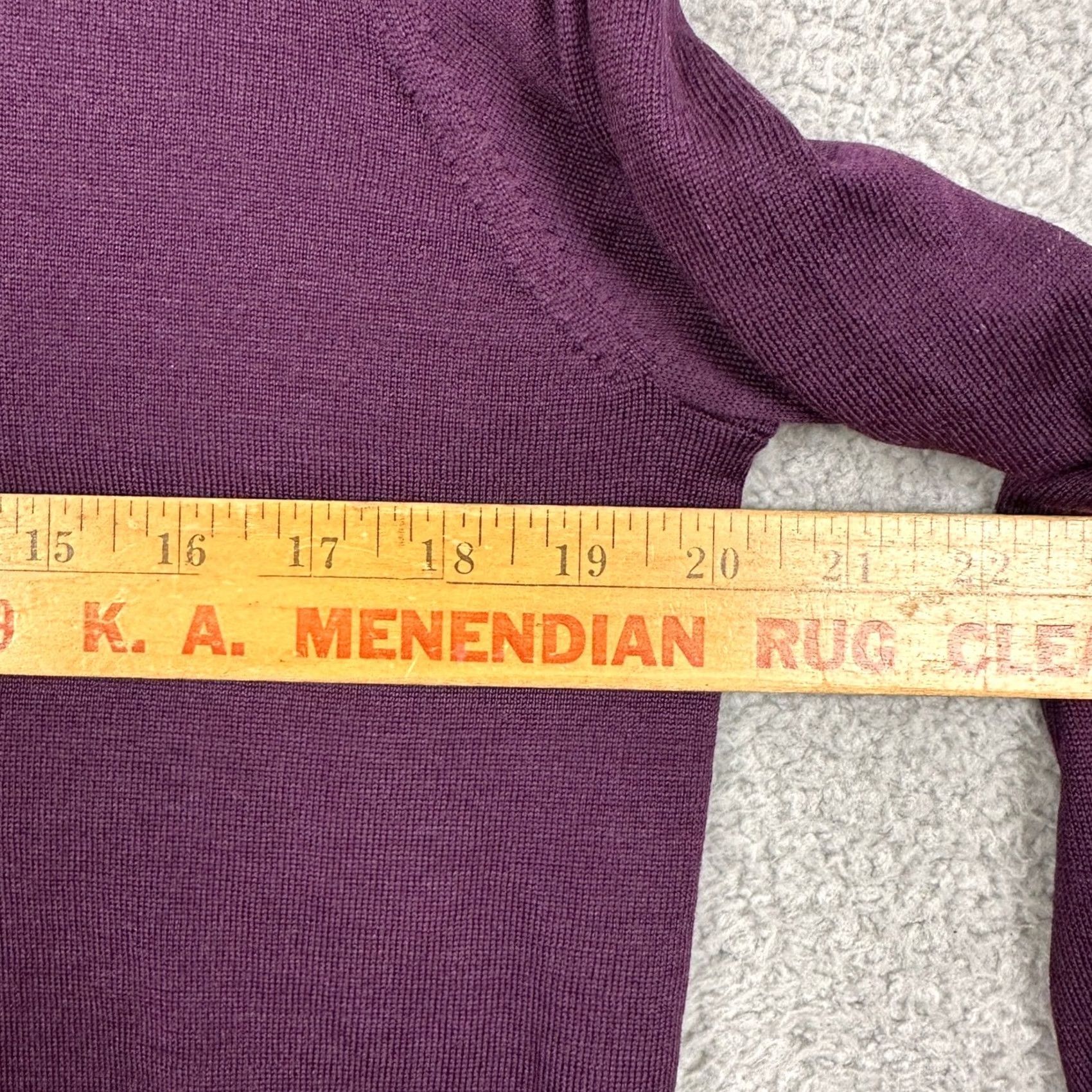 Uniqlo VINTAGE UNIQLO New Pure Wool Sweater V-Neck Mens Large Purple Knit Pullover Lightweight Size US L / EU 52-54 / 3 - 6 Thumbnail
