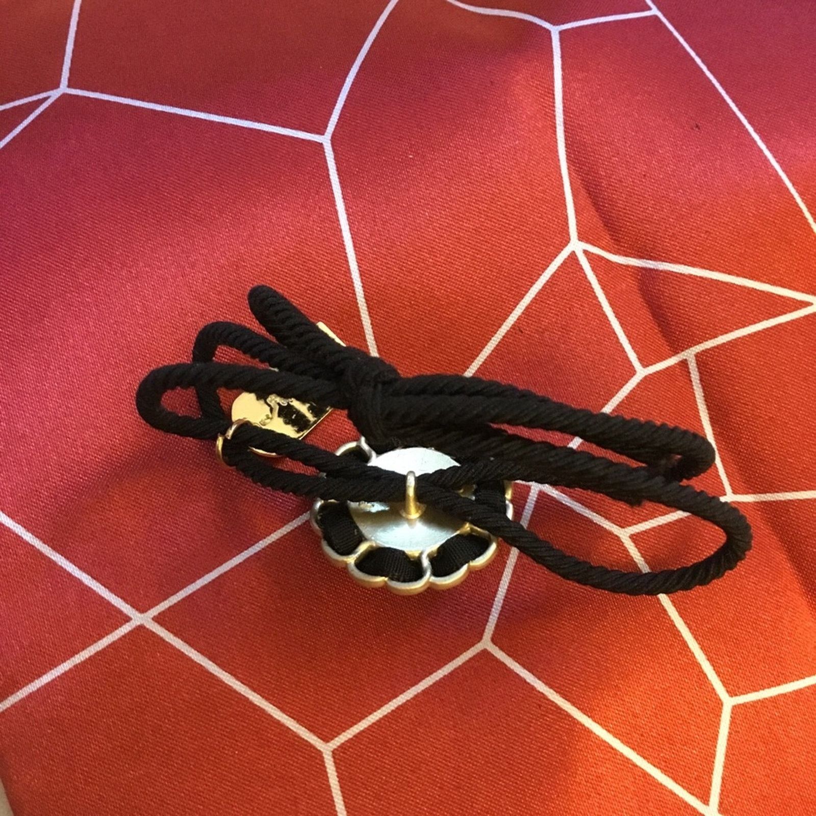 Other Black & Matte Gold Pearl Floret Detail Rope Hair Tie Size ONE SIZE - 6 Thumbnail