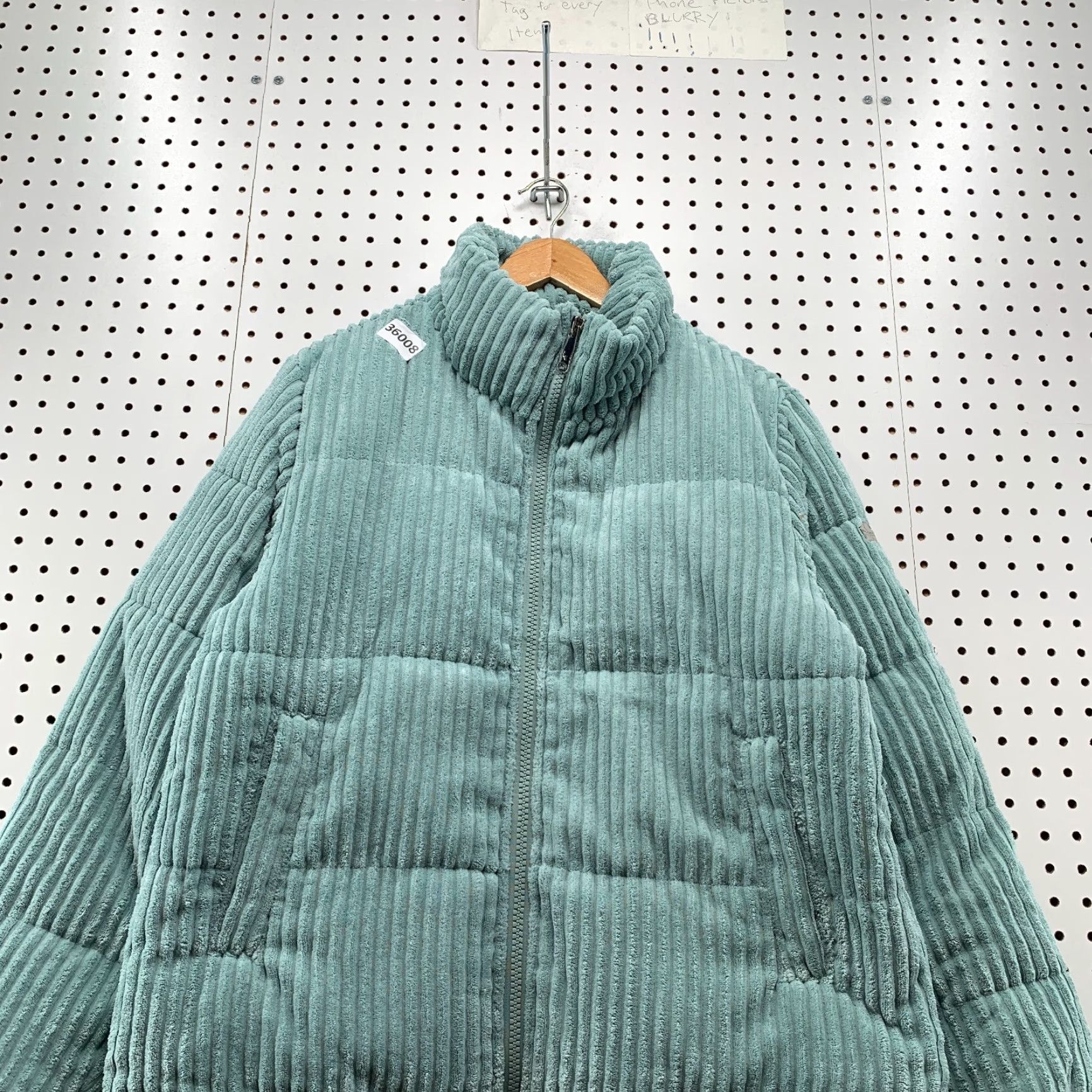 Ugg UGG Australia Corduroy Puffer Jacket Womens L Green Front Best Selling Jacket Womens L Green 90s? Size L / US 10 / IT 46 - 4 Thumbnail