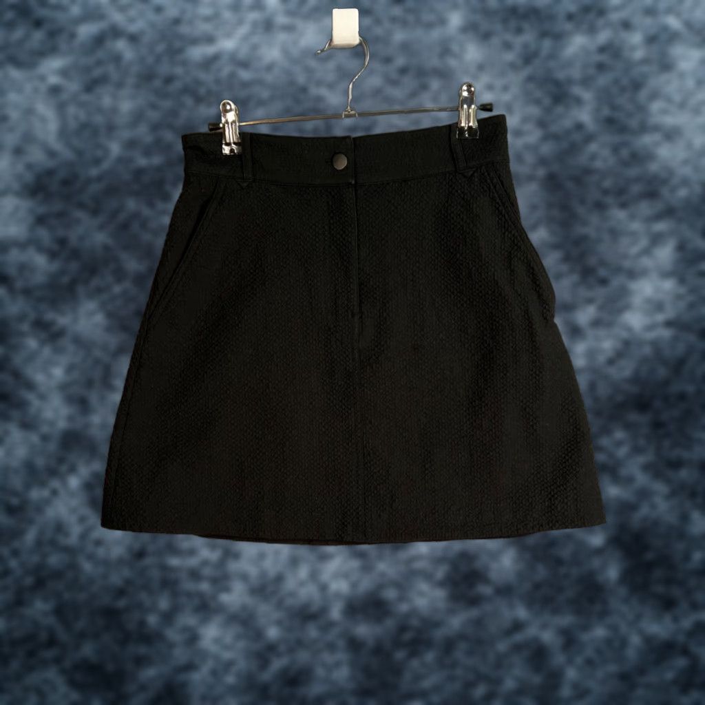 Cos COS Black Textured A-Line Skirt Side Pockets Button Closure Size 4 Women Cotton Blend Short Vintage N/A Woman Mens Size 27" / US 4 / IT 40 - 1 Thumbnail