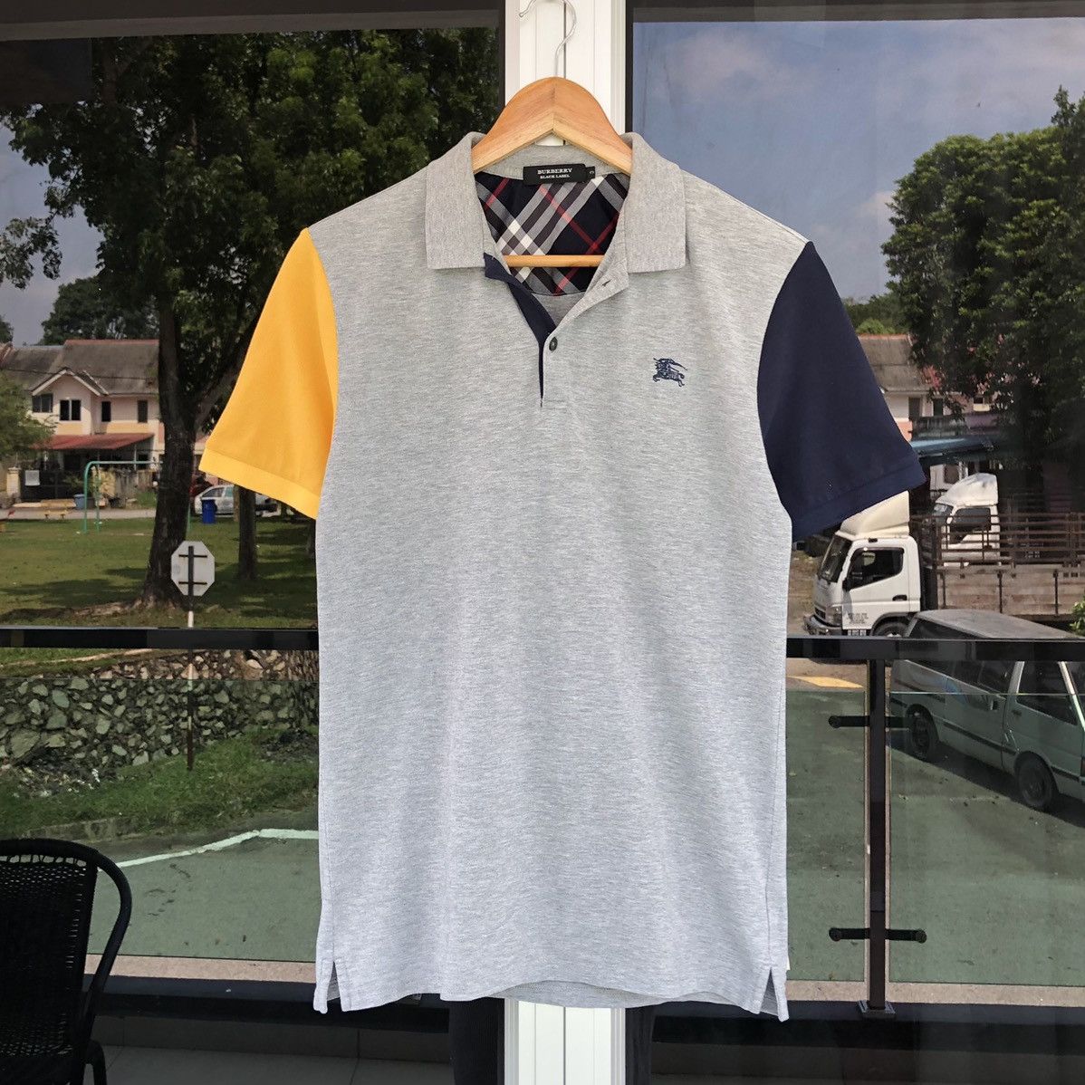 Burberry Burberry Black Label Polo Tee Size US M / EU 48-50 / 2 - 1 Thumbnail