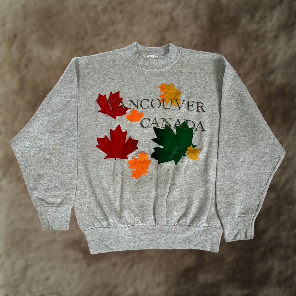 Vintage VINTAGE Vancouver Canada Crewneck Sweatshirt L Gray Maple Leaf 90s 80s Graphic Print Men Size US L / EU 52-54 / 3 - 1 Thumbnail