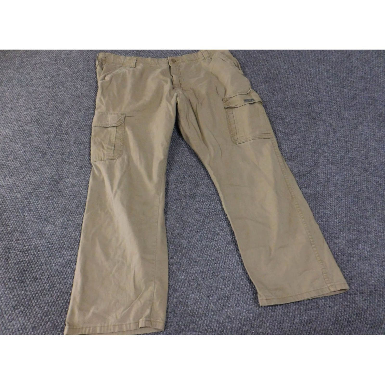 Wrangler Wrangler Cargo Pants Mens 40x30 Khaki Relaxed Fit Utility Work Outdoor Pants Cargo Pocket Navy? Size US 40 / EU 56 - 2 Thumbnail