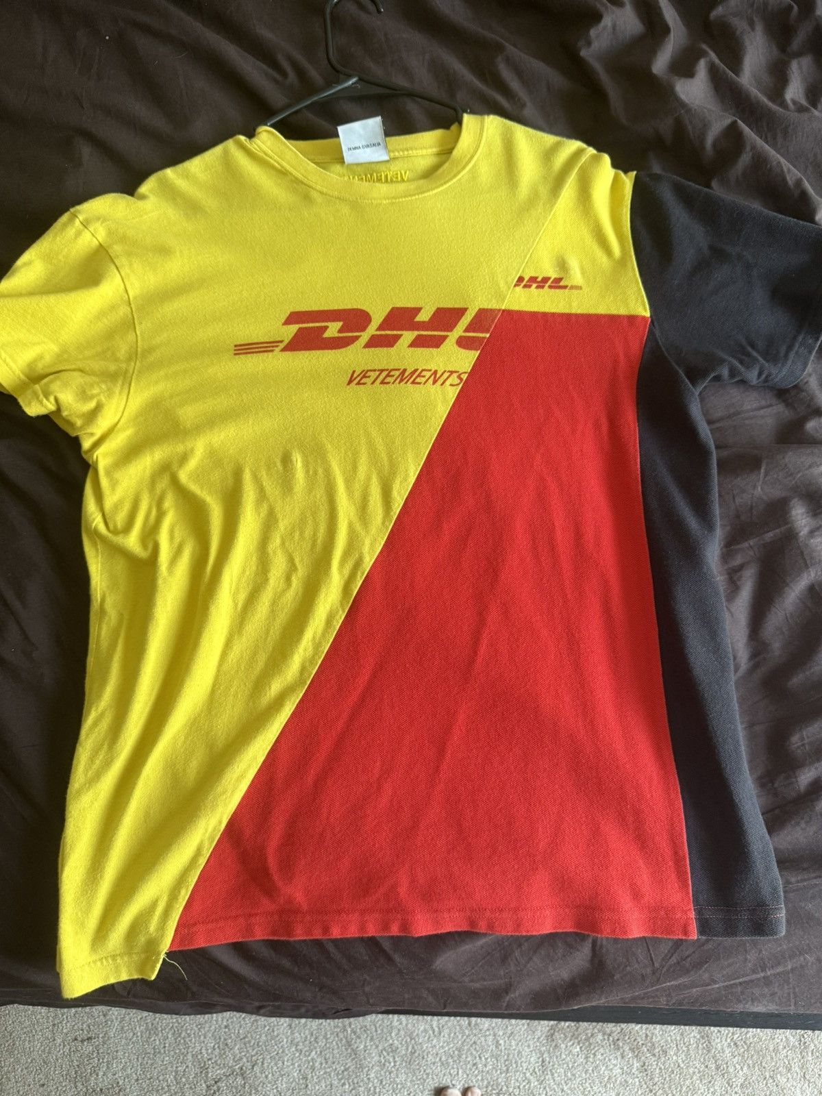 Vetements Vetements DHL Layered T-shirt Size US S / EU 44-46 / 1 - 1 Thumbnail