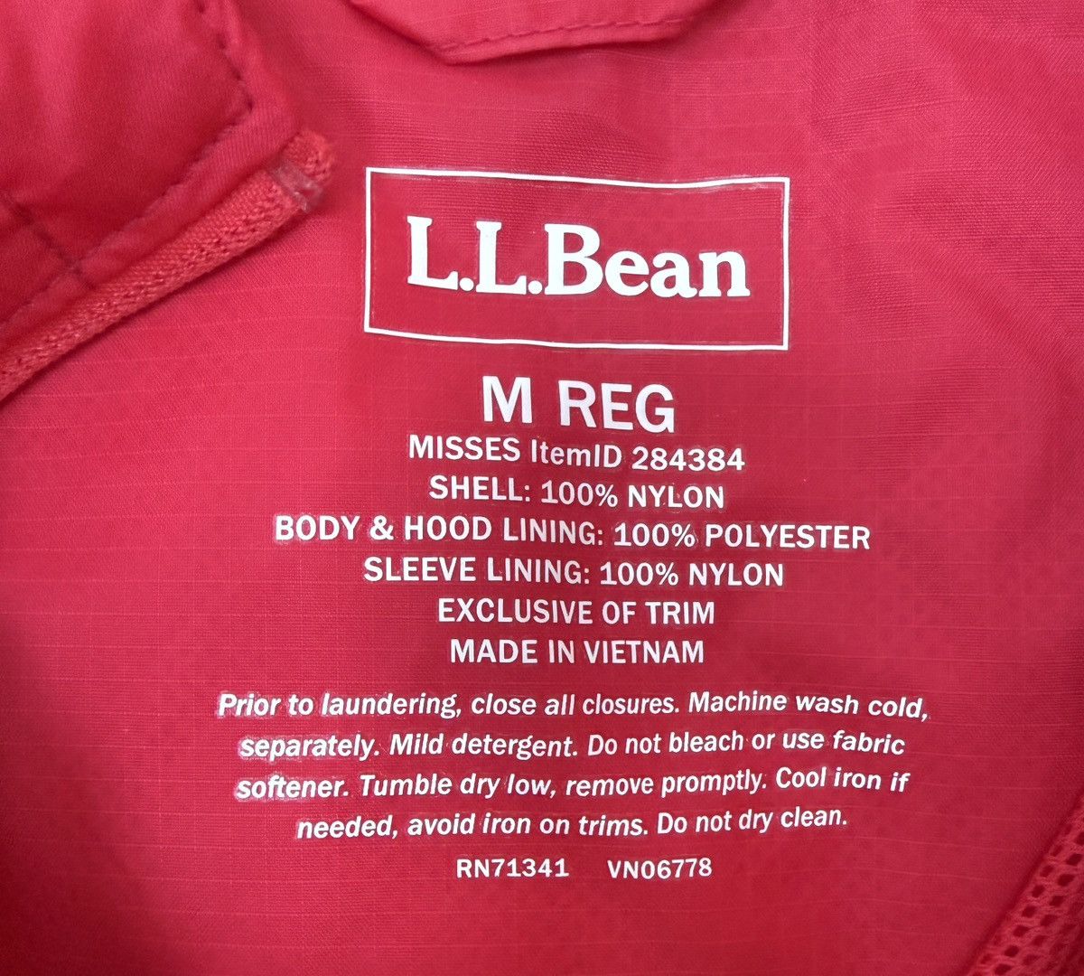 L.L. Bean L.L.Bean Women Red Nylon Lightweight Hooded Lined Win Size M / US 6-8 / IT 42-44 - 2 Thumbnail