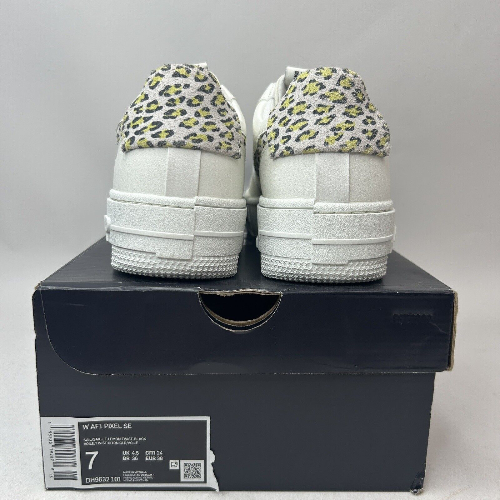 Nike Nike Air Force 1 Pixel SE WMNS “White Leopard” 2024 Size US 7 / IT 37 - 4 Thumbnail