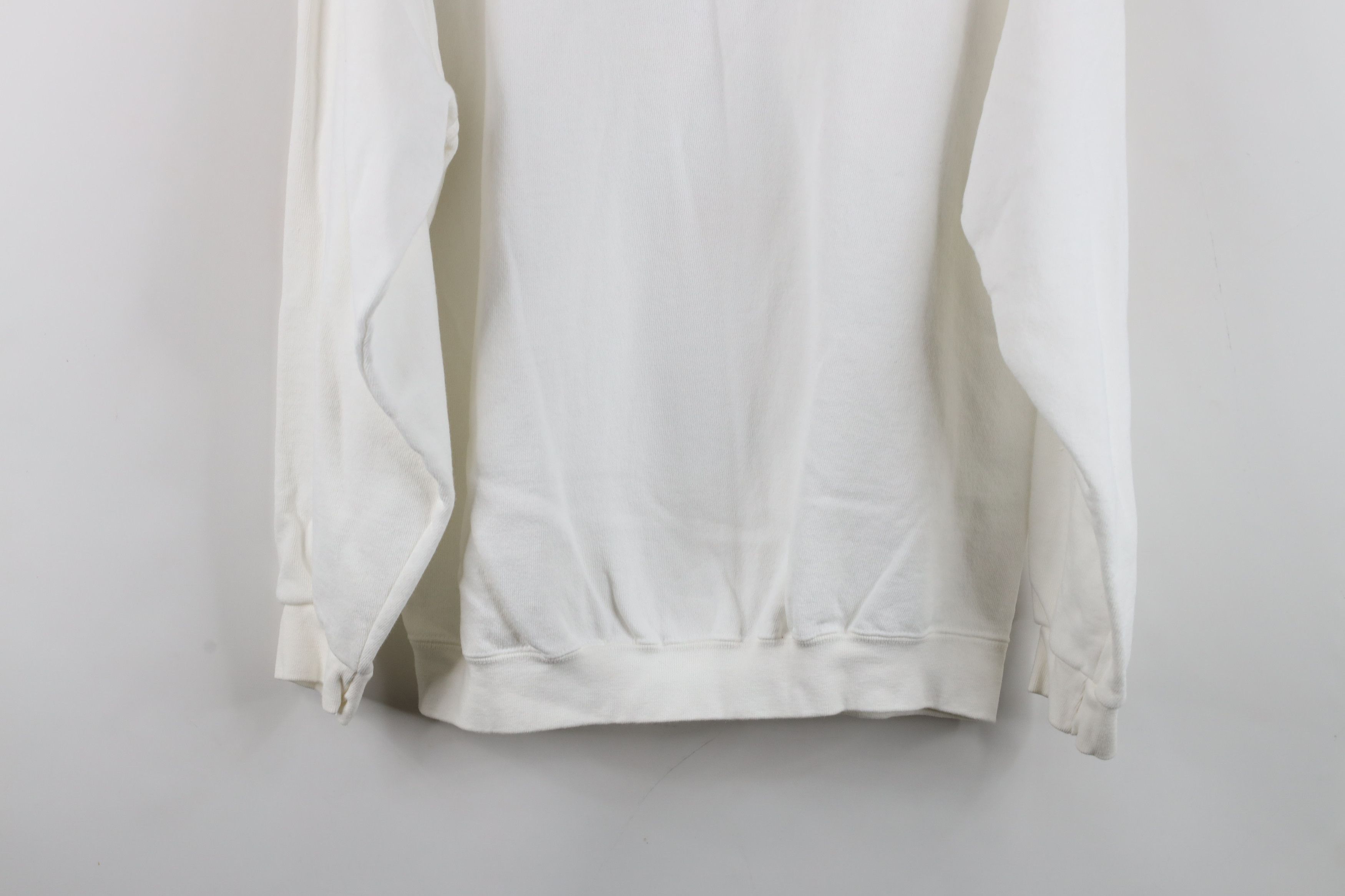 Vintage Vintage 90s Cardiff Wales Dragon Sweatshirt White USA Size US M / EU 48-50 / 2 - 11 Thumbnail