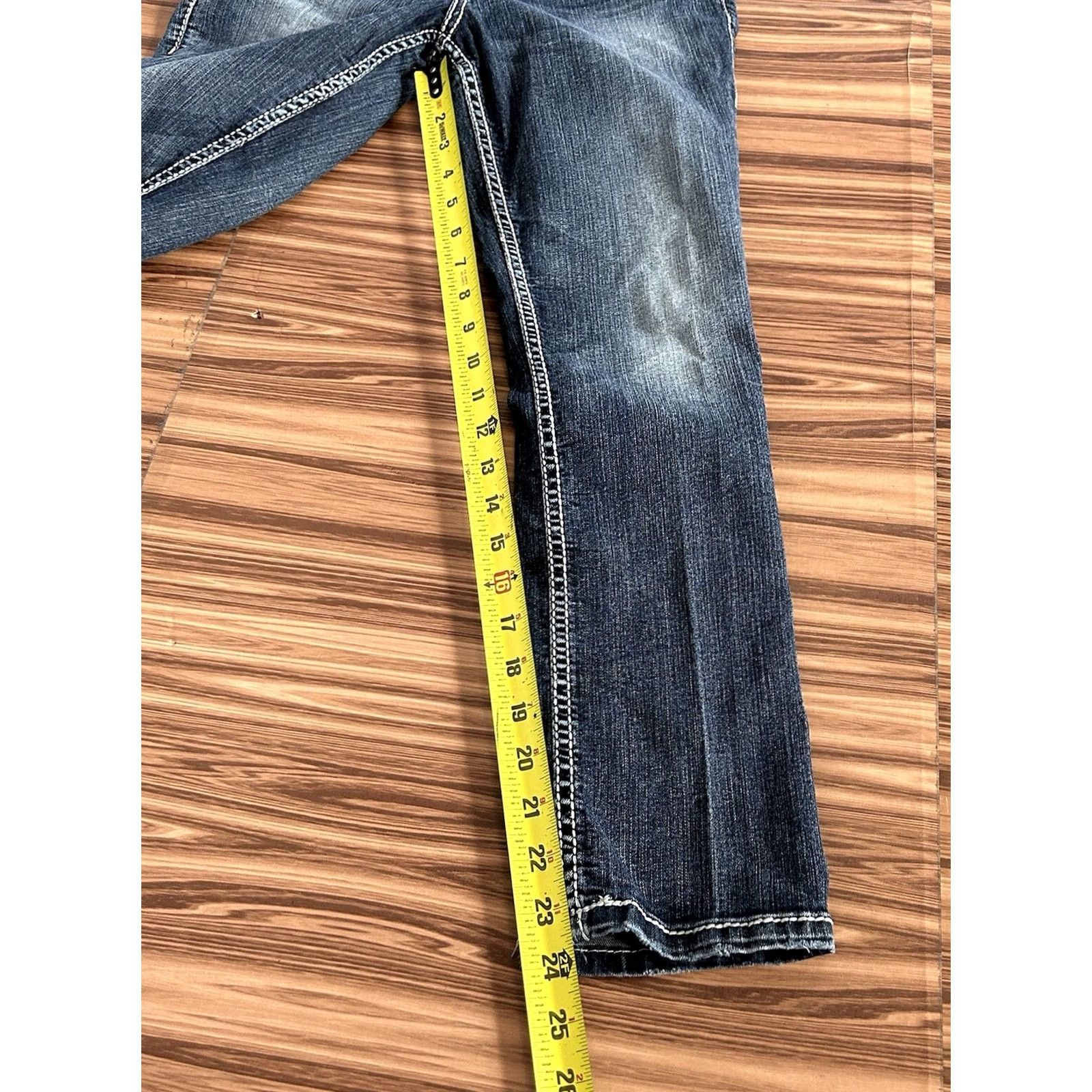 Silver Jeans Co. Silver Jeans Suki Capri Jeans Womens Dark Wash Blue 26 Inseam Capris Vintage No? (omit) Size 26" / US 2 / IT 38 - 4 Thumbnail