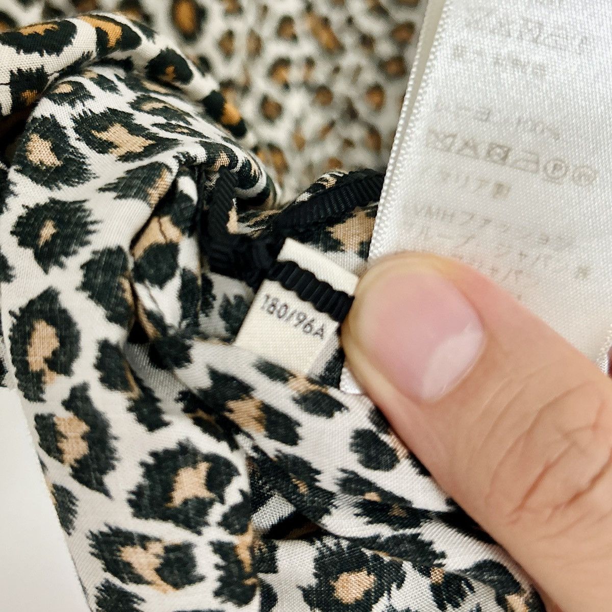 Celine CELINE BY HEDI SLIMANE 21FW Leopard Print Hawaiian Shirt Size US L / EU 52-54 / 3 - 4 Thumbnail