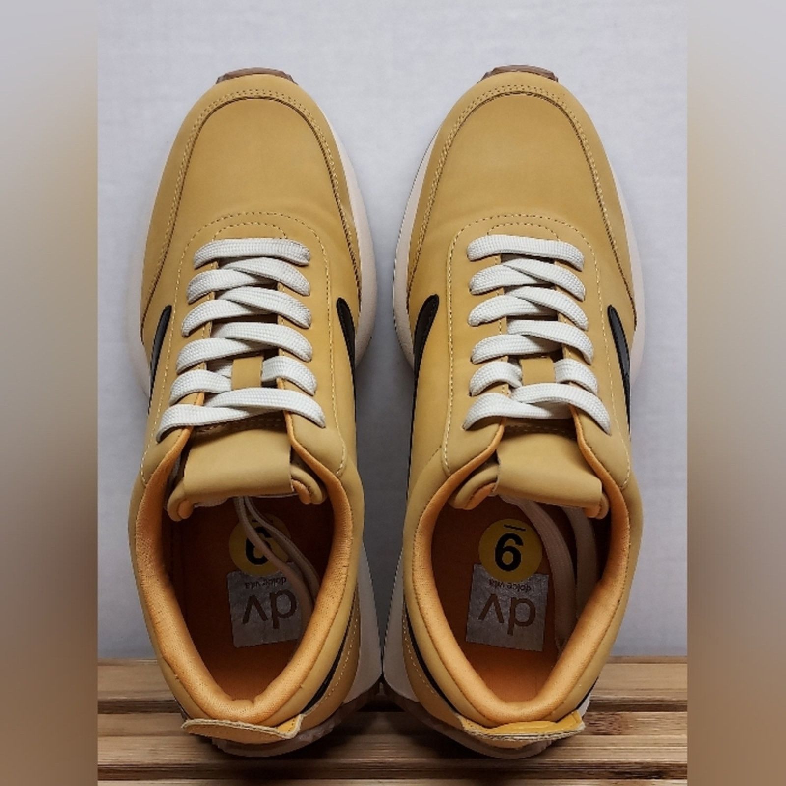 Dolce Vita Dolce Vita Womens Yellow Platform Sneaker Shoes Size 9 Size US 9 / IT 39 - 8 Thumbnail