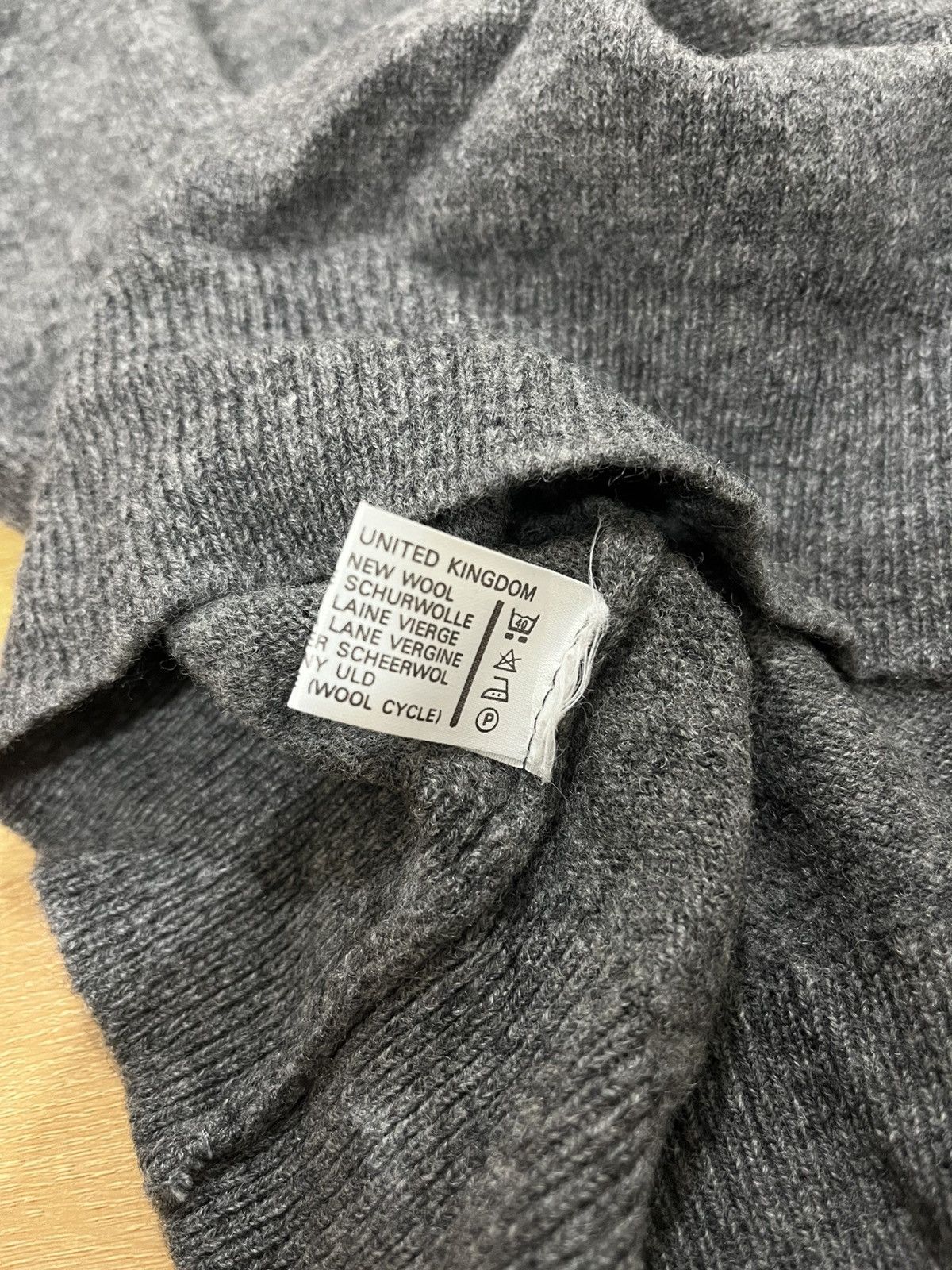 Burberry × Vintage Burberry Pure Lambswool Knitwear Size US M / EU 48-50 / 2 - 8 Thumbnail