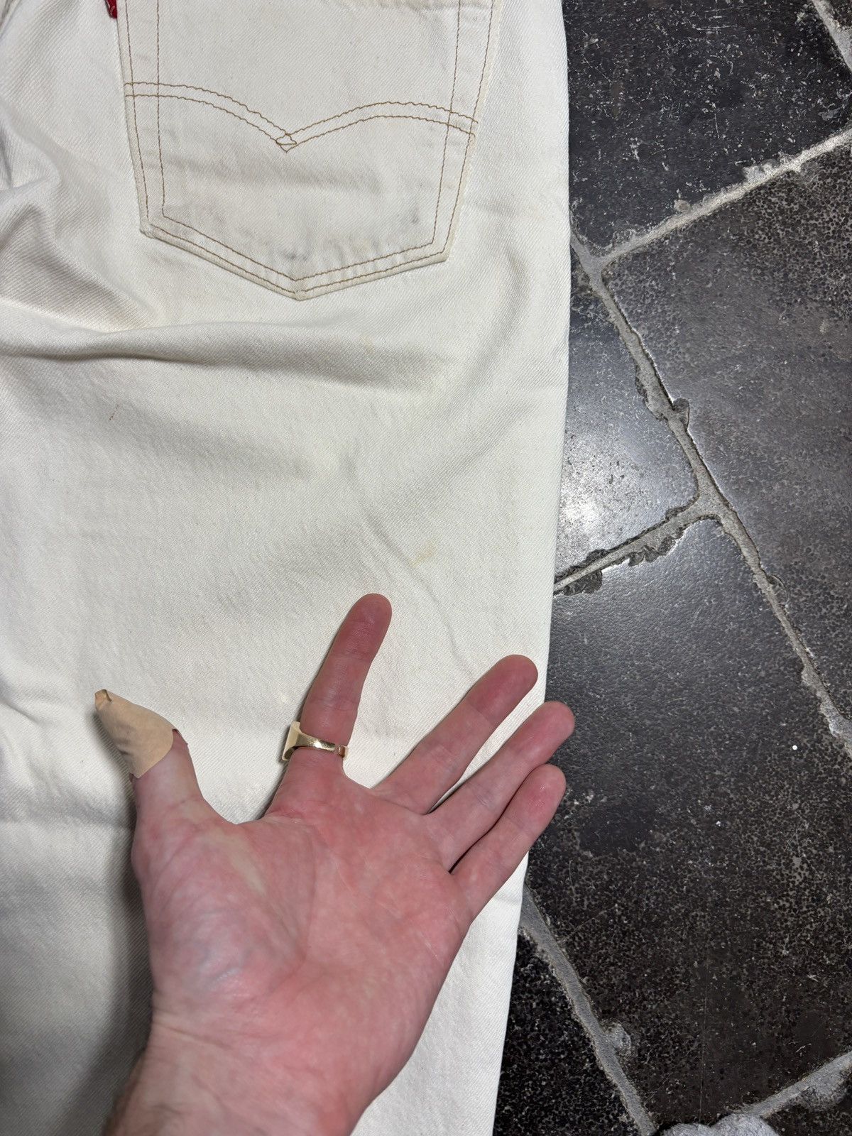Levi's 1990s Levi’s Jeans Vintage Levi’s Natural Denim Canada 90s Size US 30 / EU 46 - 13 Thumbnail