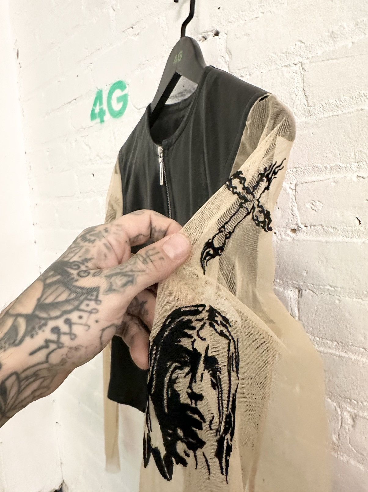 Alexander McQueen Alexander McQueen 1996 Runway Tattoo Cross Jacket Size US S / EU 44-46 / 1 - 1 Thumbnail