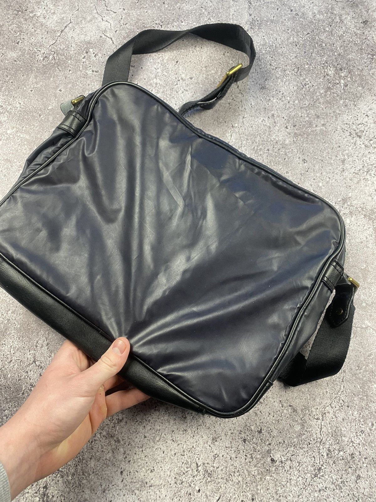 Diesel Vintage Diesel Messenger Shoulders Bag Y2K Leather Big Logo Size ONE SIZE - 6 Thumbnail