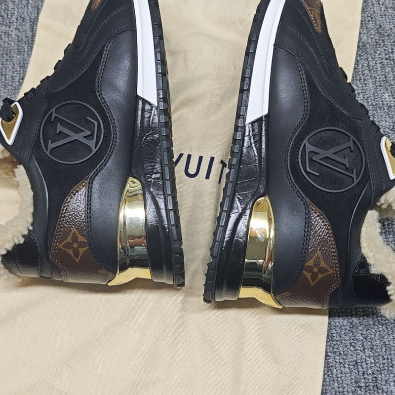 Louis Vuitton Louis Vuitton Run Away Casual Sneakers for Women -2505 Size US 6 / IT 36 - 1 Thumbnail