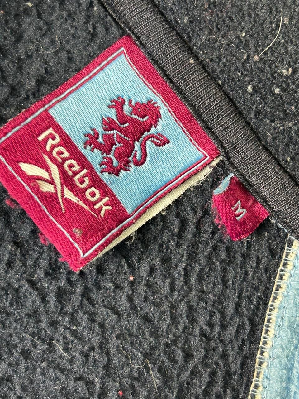 Reebok Vintage Reebok Aston Villa 1999 2000 Training Fleece Jacket Size US M / EU 48-50 / 2 - 4 Thumbnail