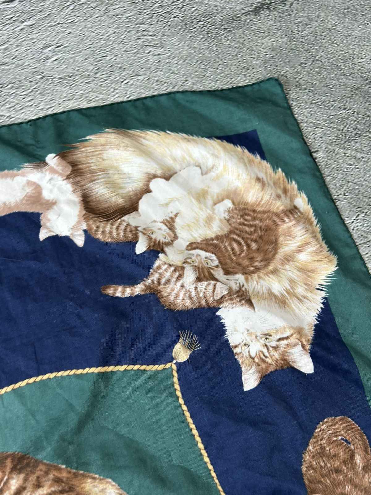 Vintage Vintage scarf cats fullprint shawl Size ONE SIZE - 5 Thumbnail
