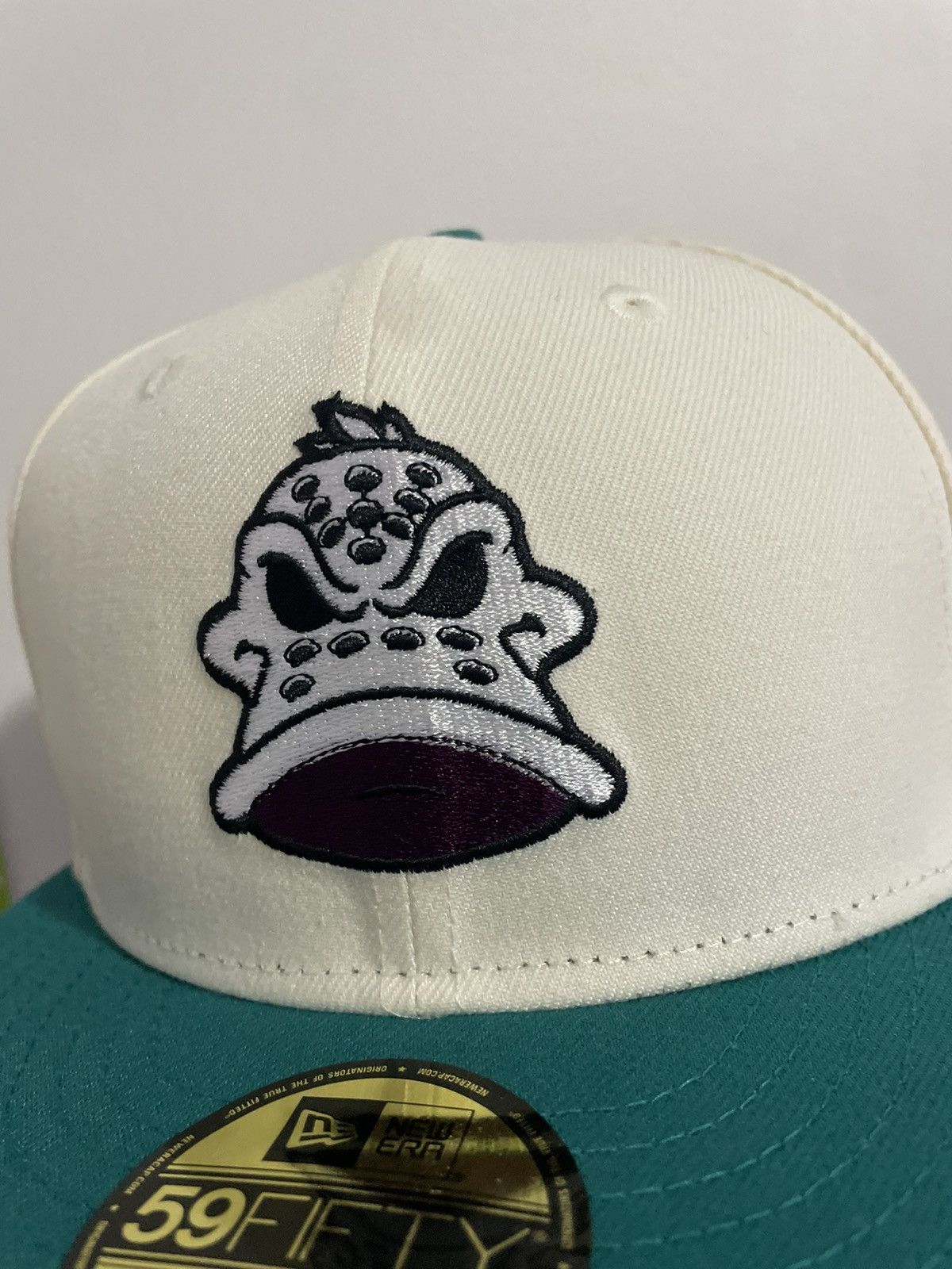 NHL Hat Club New Era Anaheim Ducks 30thAnniversary Patch 7 1/8 Size ONE SIZE - 3 Thumbnail