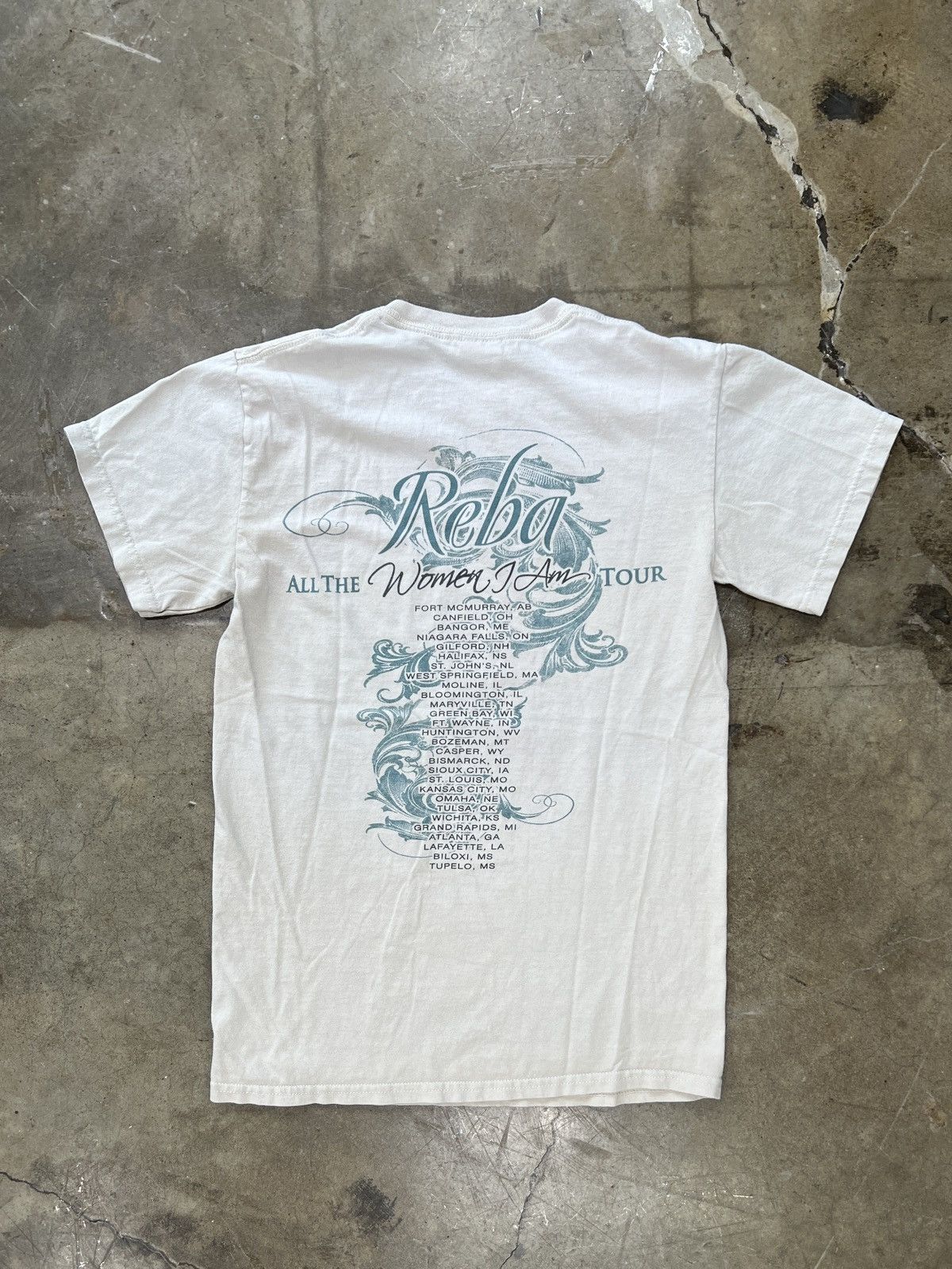 Band Tees × Vintage Vintage Reba All The Women I Am Tour Small Size US S / EU 44-46 / 1 - 5 Thumbnail