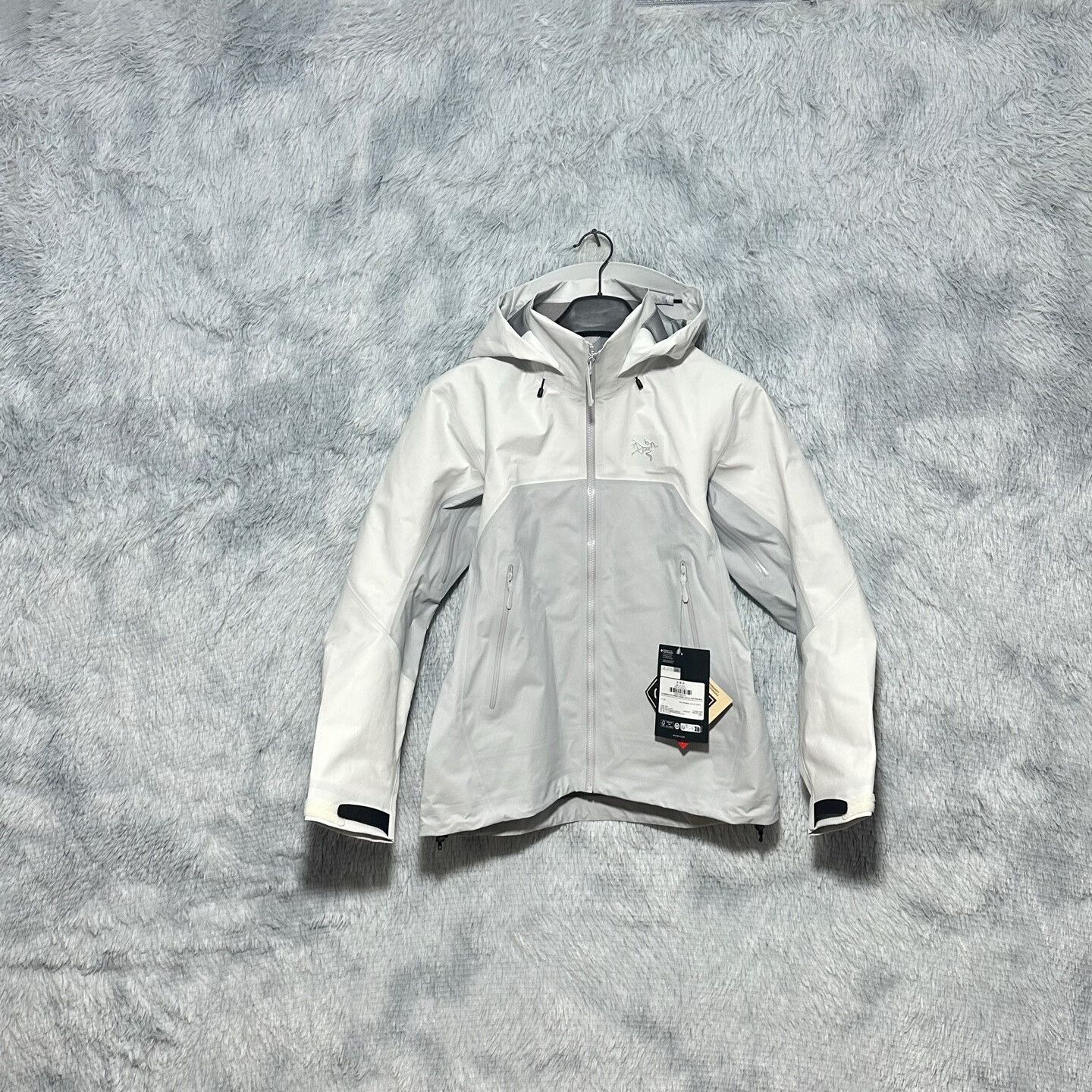 Arc'teryx arcteryx beta ar jacket with hood Size US M / EU 48-50 / 2 - 1 Thumbnail