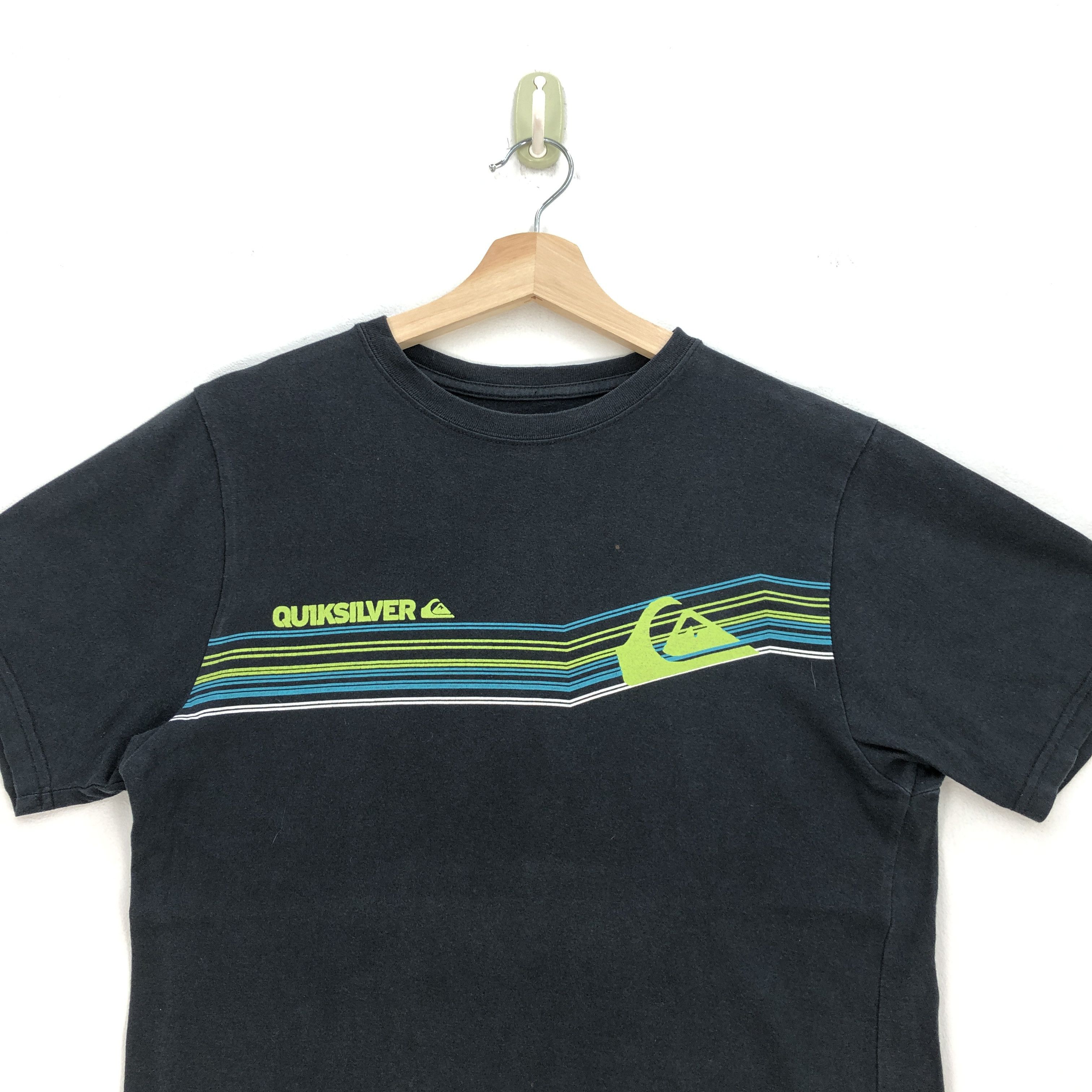 Quiksilver Vintage Quiksilver T Shirt Quiksilver Surfwear Tees Size US S / EU 44-46 / 1 - 2 Thumbnail