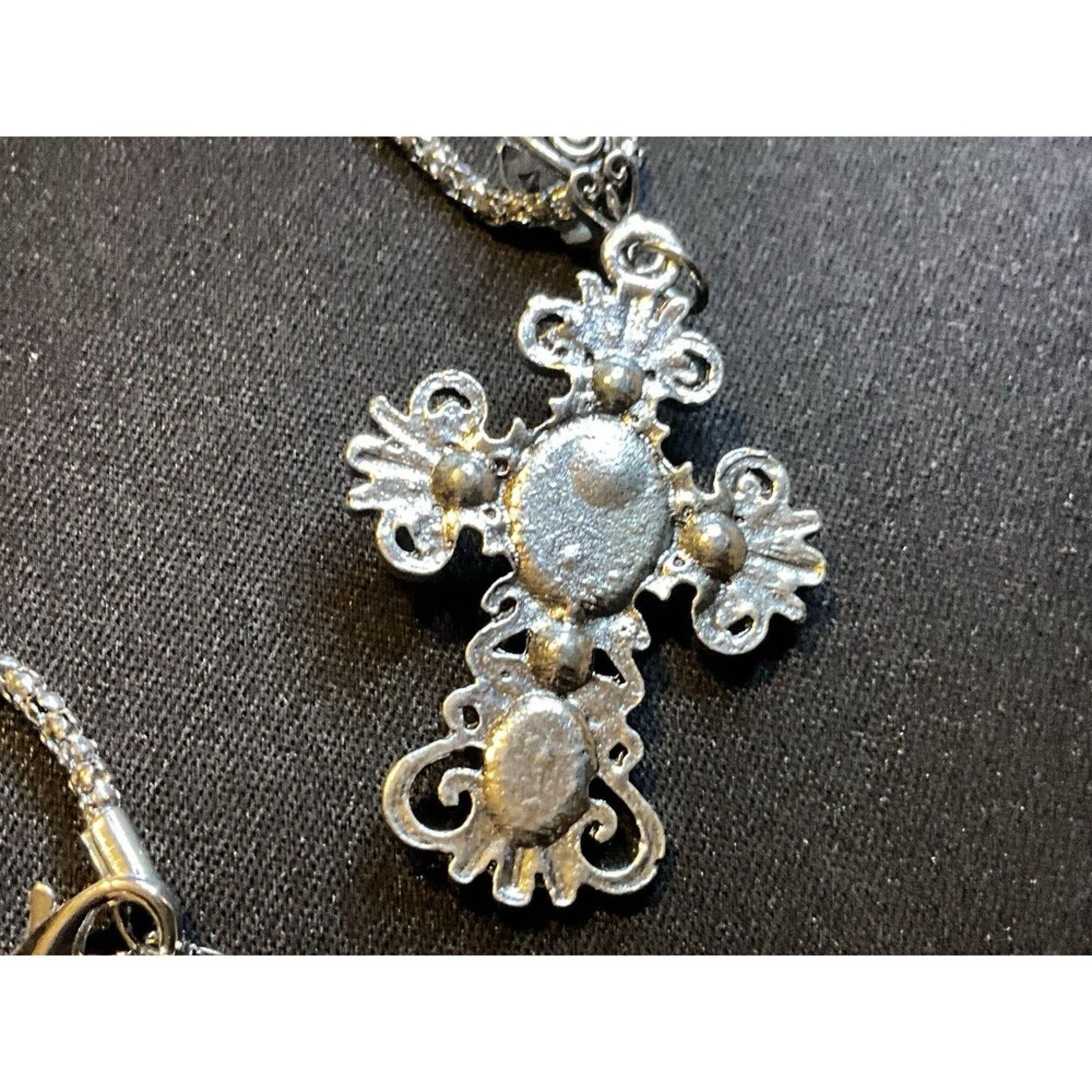 Other Silver Tone 16in Chain Stainless Howlite Cross Pendant Size ONE SIZE - 6 Thumbnail