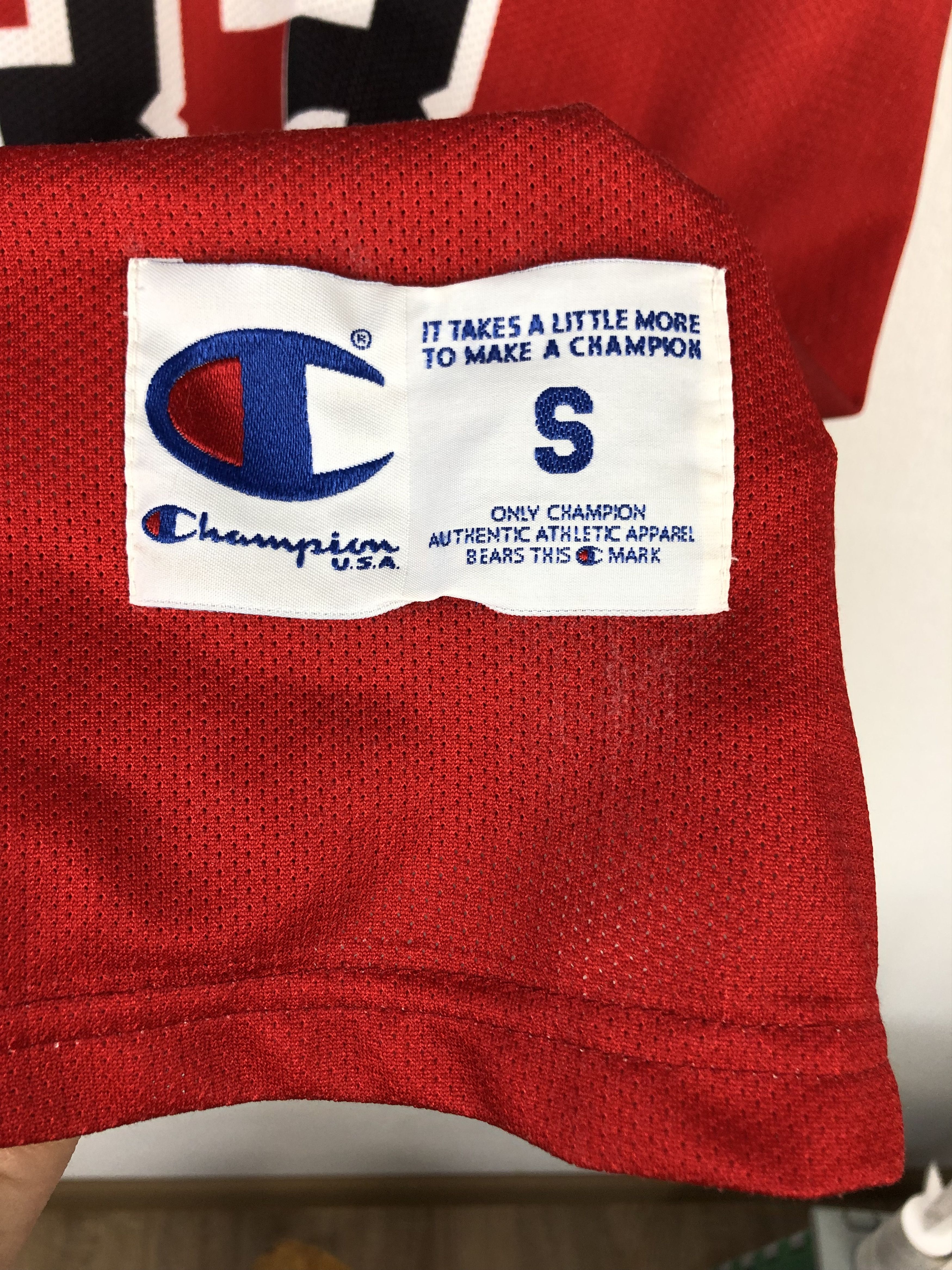 Champion Vintage 90's Champion Chicago Bulls NBA Jersey Pippen Mens Size US S / EU 44-46 / 1 - 6 Thumbnail