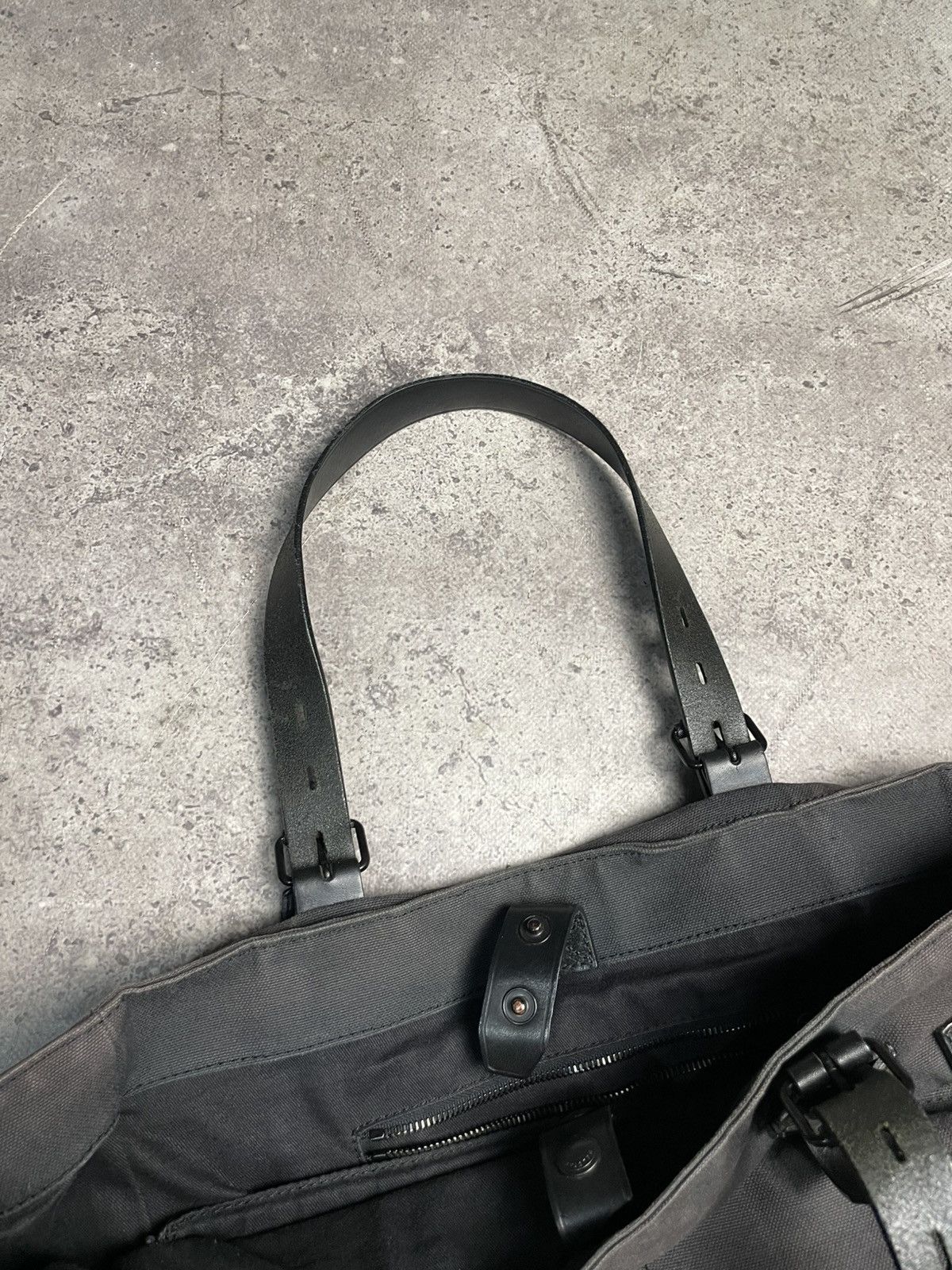 Belstaff Belstaff Faded Leather Messenger Shoulder Bag Size ONE SIZE - 6 Thumbnail