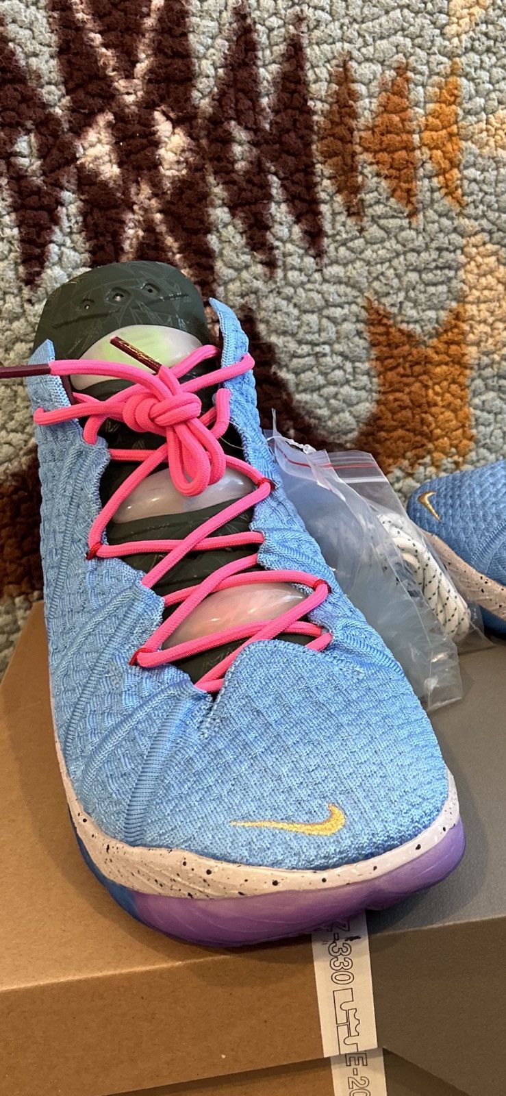 Nike Nike LeBron 18 Best Of 1-9 Light Blue Size US 12.5 / EU 45-46 - 3 Thumbnail