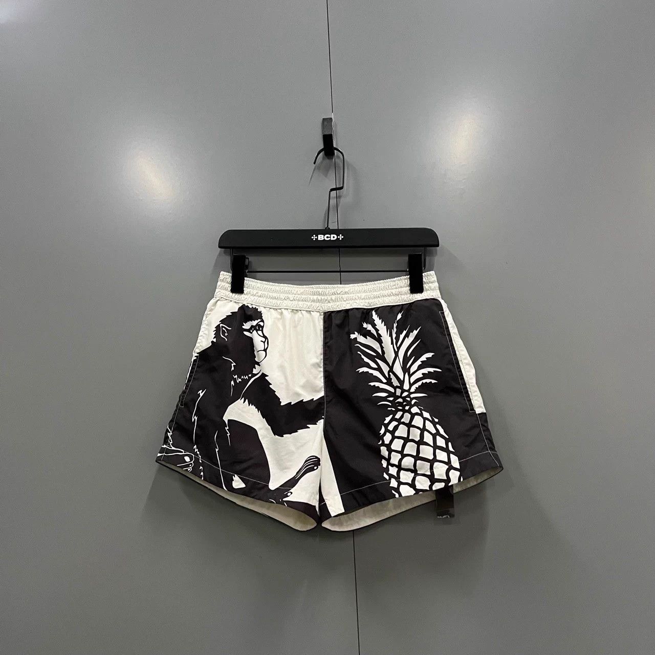 Bottega Veneta BV Monkey Pineapple Print Shorts 48 95 New Size US 32 / EU 48 - 1 Thumbnail