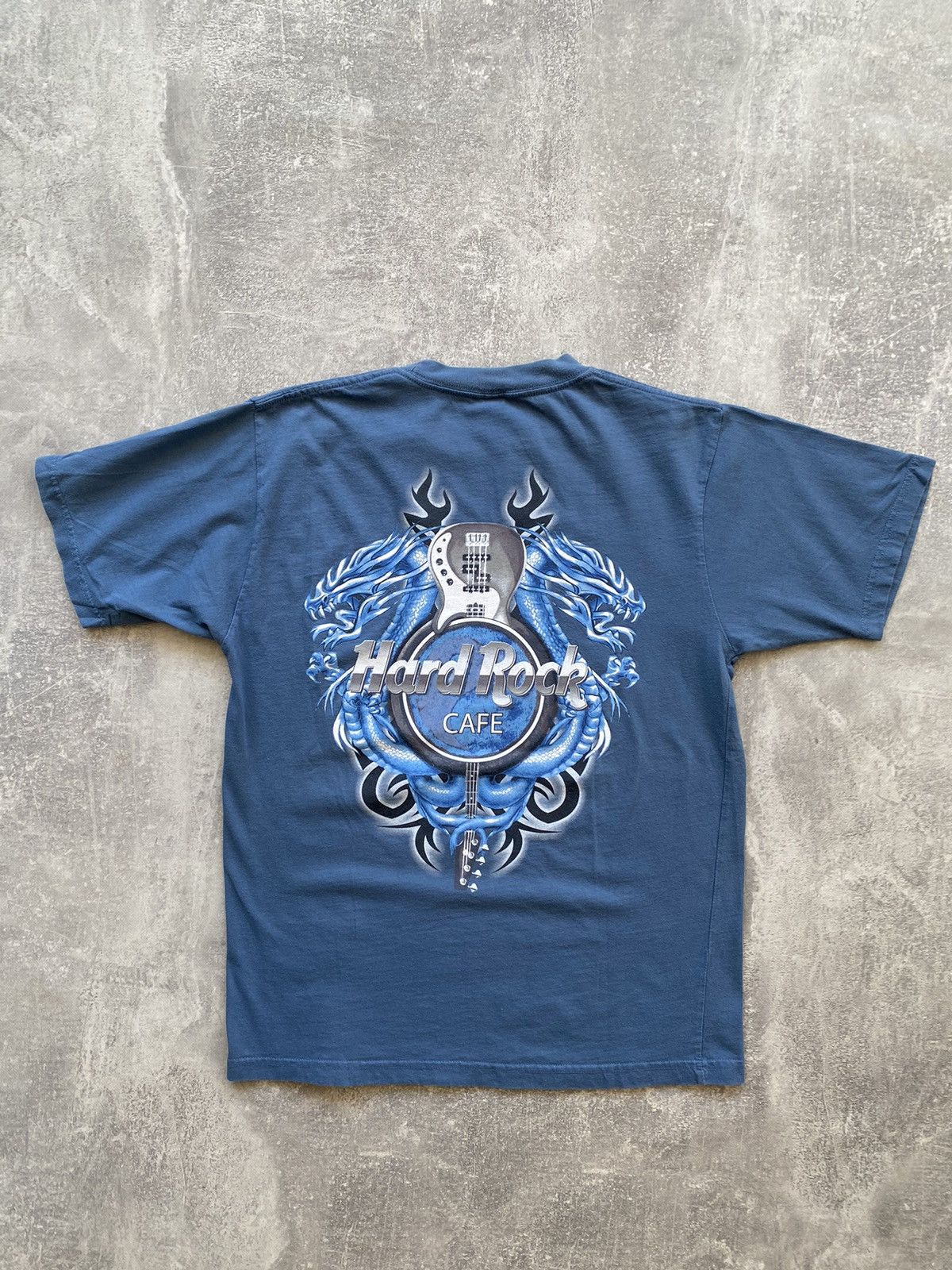 Japanese Brand × Vintage Vinatge Hard Rock Cafe 'Dragon' Tee Y2K Size US M / EU 48-50 / 2 - 2 Thumbnail