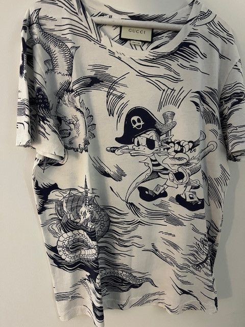 Disney × Gucci (M)Gucci x Disney Runway Sea Storm x Donald Duck T-Shirt Size US M / EU 48-50 / 2 - 4 Thumbnail