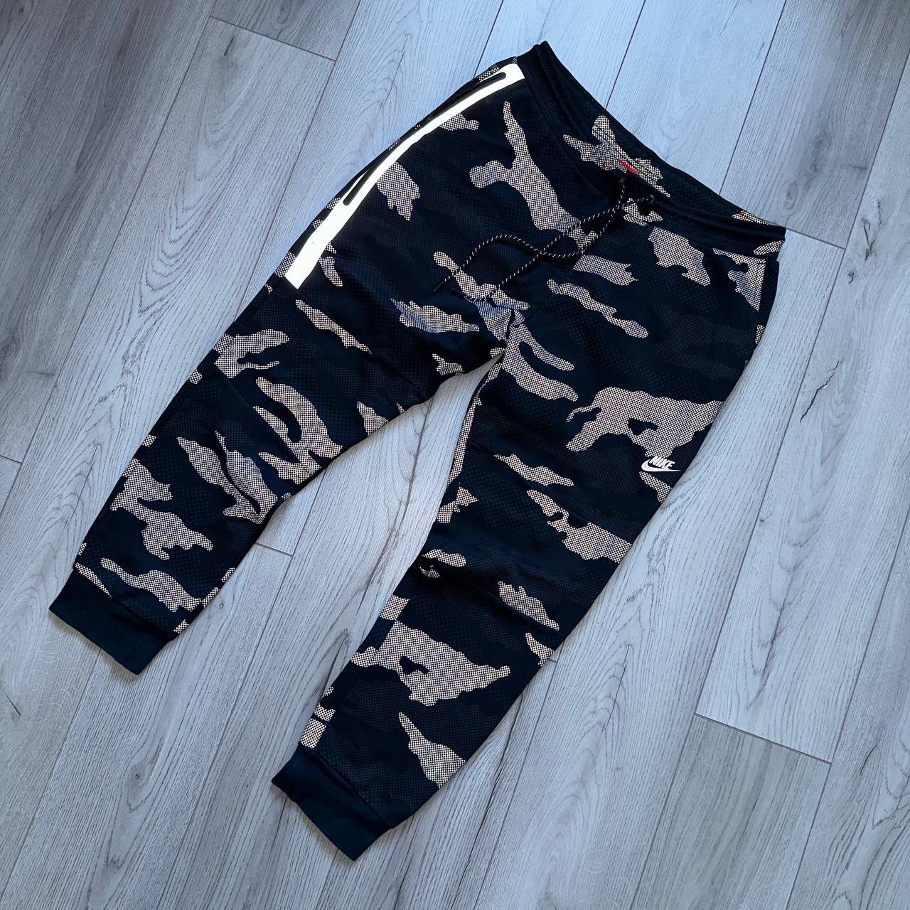 Hi Tec Nike Reflective Tech Fleece Drill Pants Joggers Camo Size US 38 / EU 54 - 1 Thumbnail