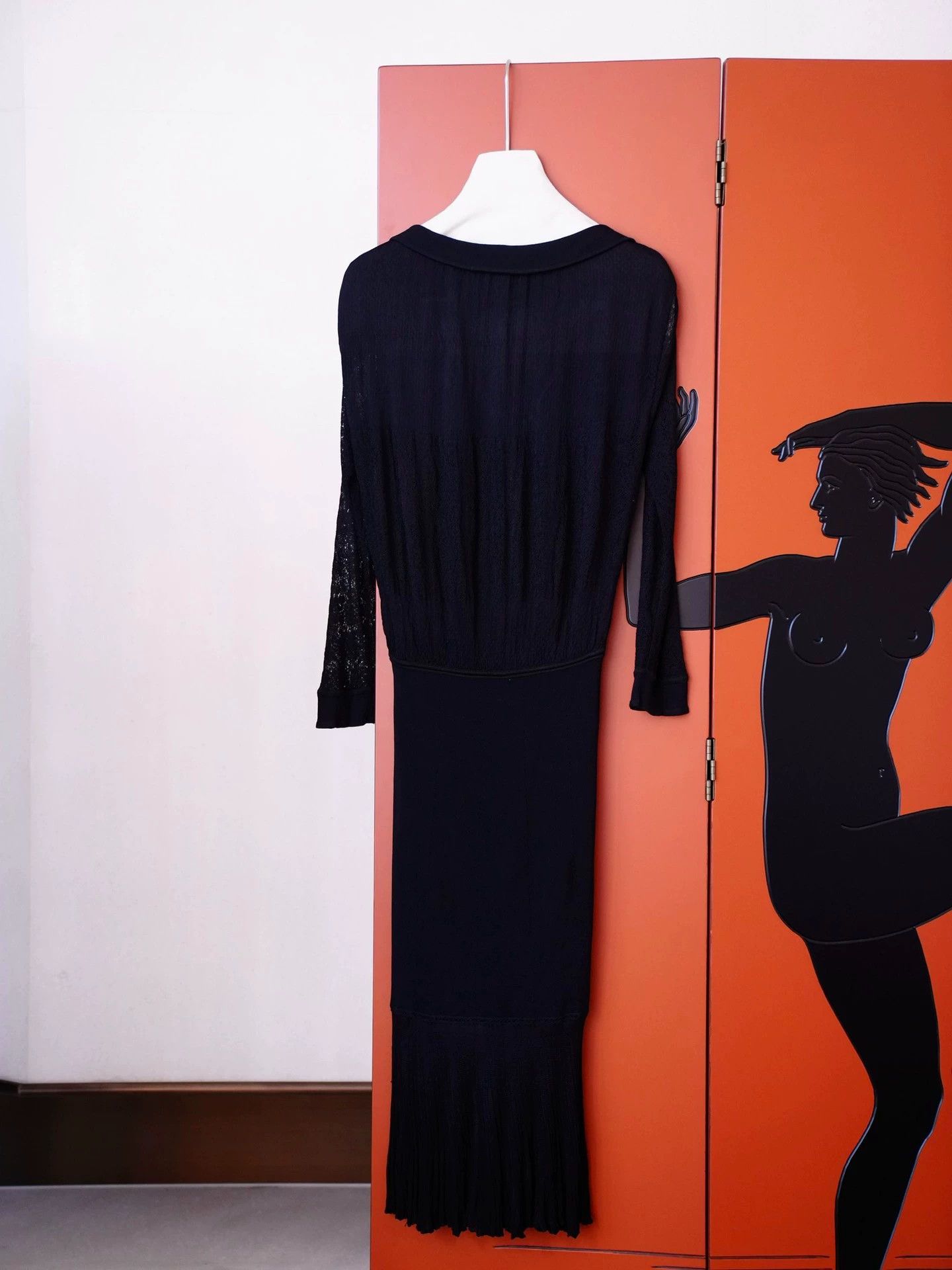 Chanel Chanel Vintage All Black Cowl Neck Bodycon Fishtail Dress Size S / US 4 / IT 40 - 3 Thumbnail