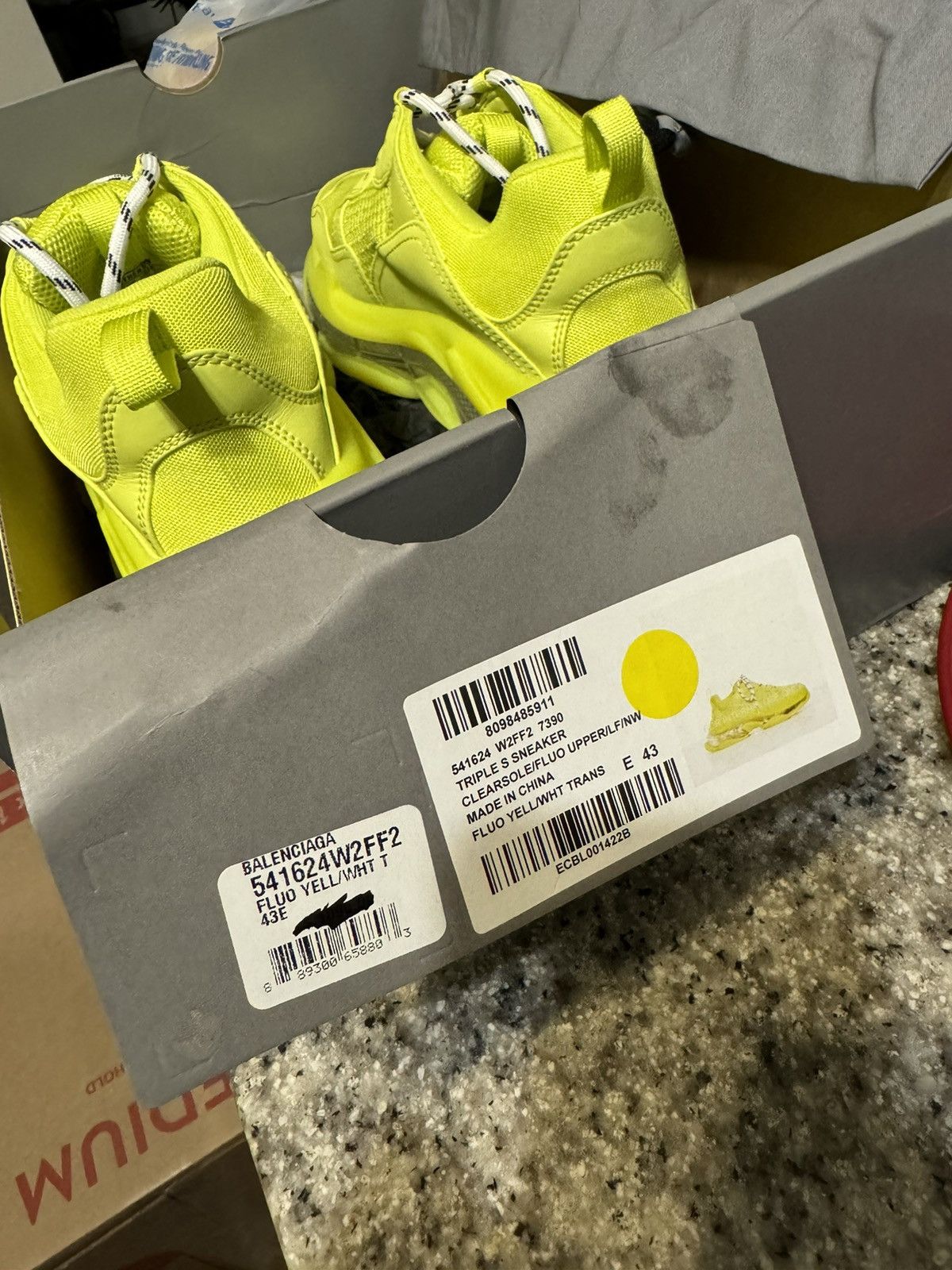 Balenciaga Balenciaga Triple S Clear Sole - Fluo Size US 10 / EU 43 - 3 Thumbnail