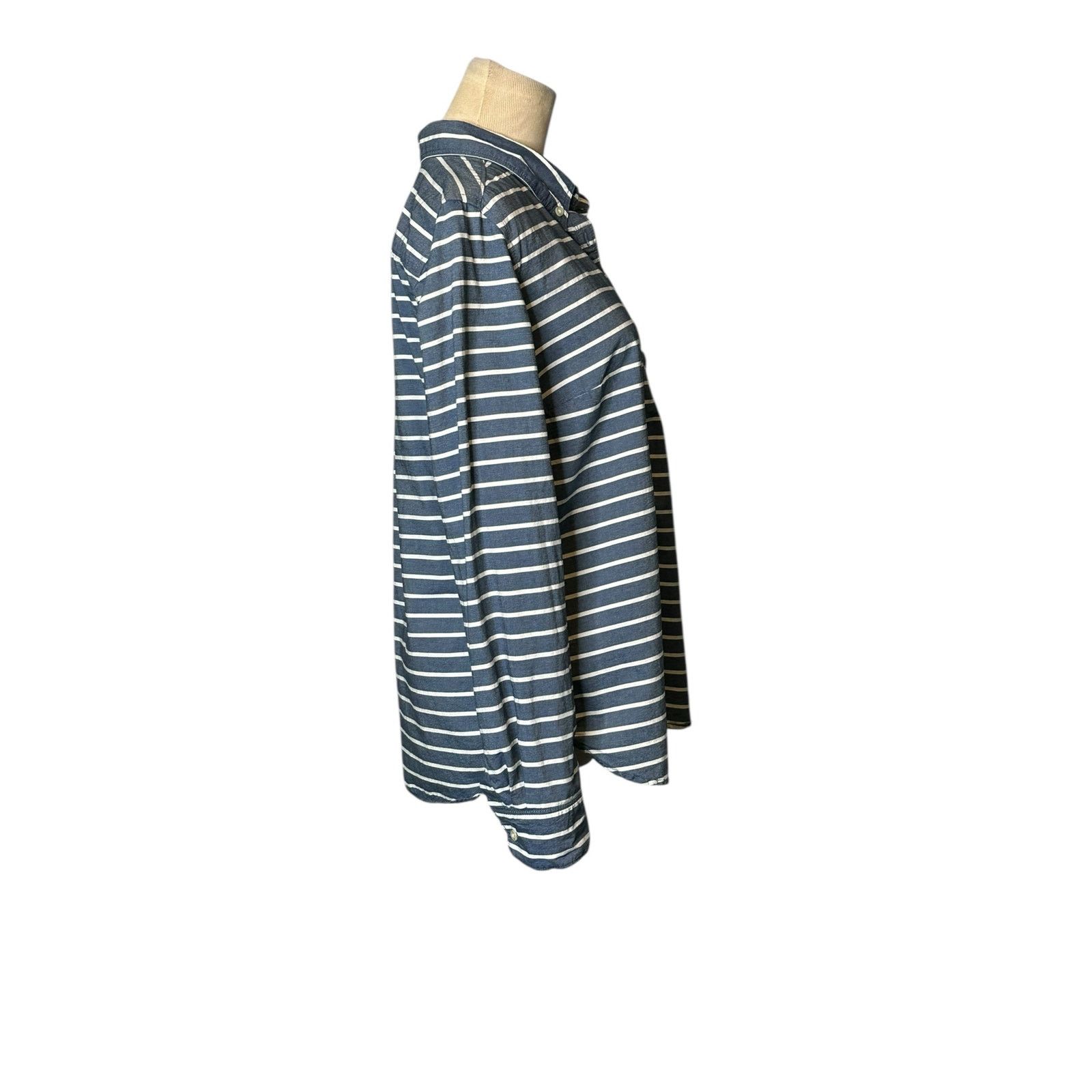 Gap Gap blue white stripes long sleeves button shirt size Small Size S / US 4 / IT 40 - 16 Thumbnail