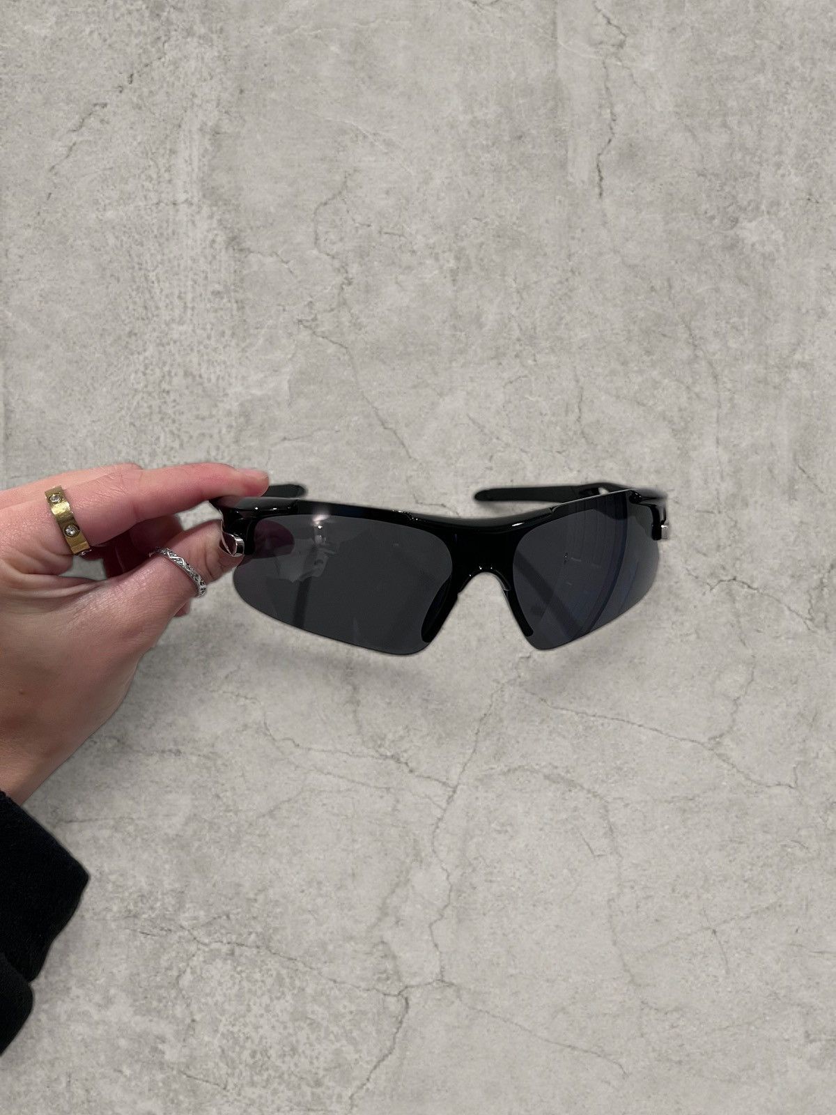 Japanese Brand Insane UV400 sport sunglasses, silver/black lense. One size. Size ONE SIZE - 3 Thumbnail