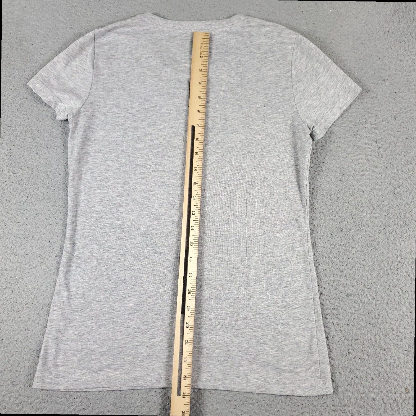 Puma PUMA Women's Gray Short Sleeve Logo T-Shirt Size Small Casual Size S / US 4 / IT 40 - 5 Thumbnail
