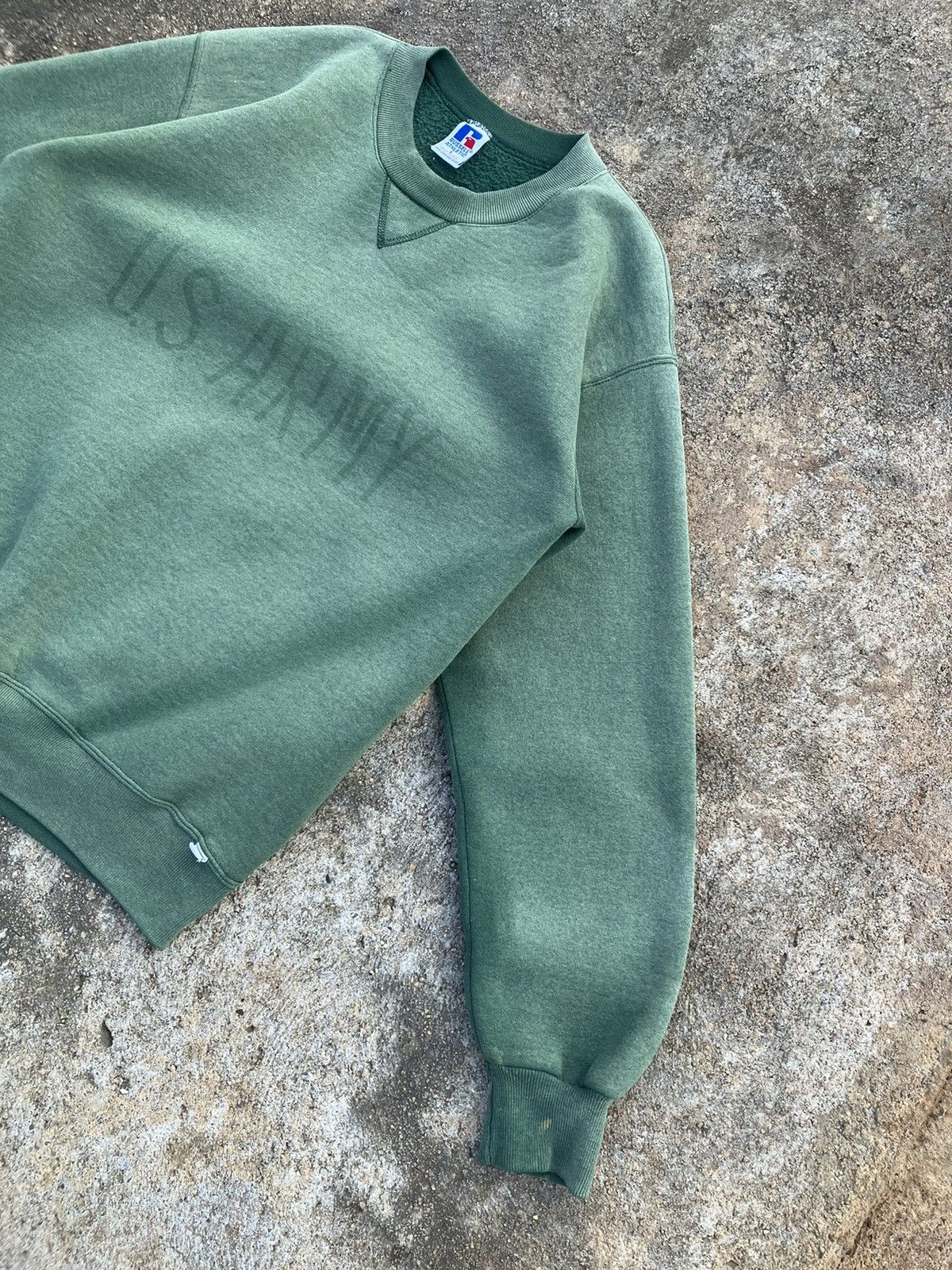 Russell Athletic × Vintage Vintage Russell sweater & faded us.Army. (Made in USA.) Size US M / EU 48-50 / 2 - 5 Thumbnail