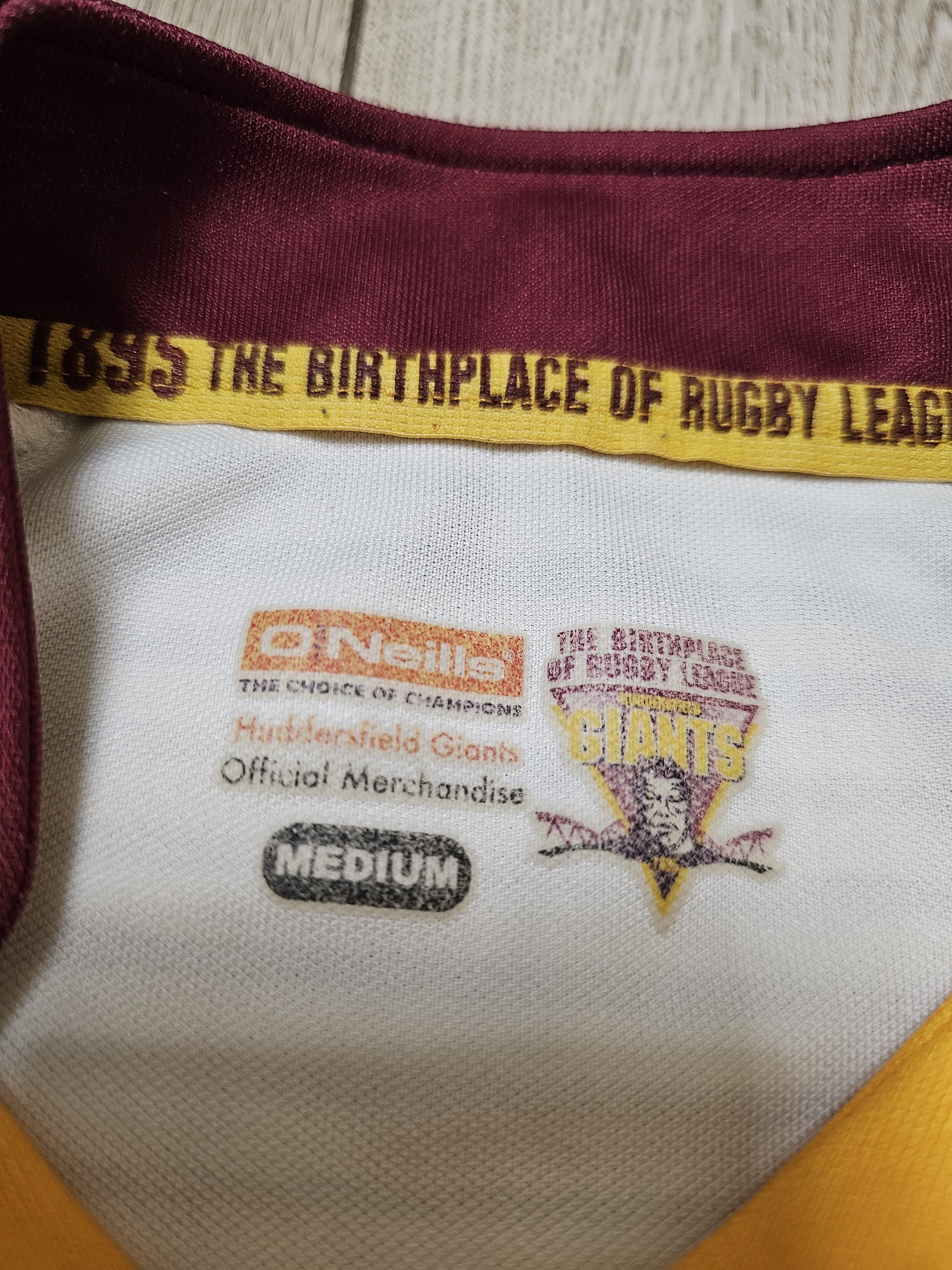 O'Neill HUDDERSFIELD GIANTS RUGBY JERSEY 2017 ENGLAND RUGBY JERSEY Size US M / EU 48-50 / 2 - 6 Thumbnail