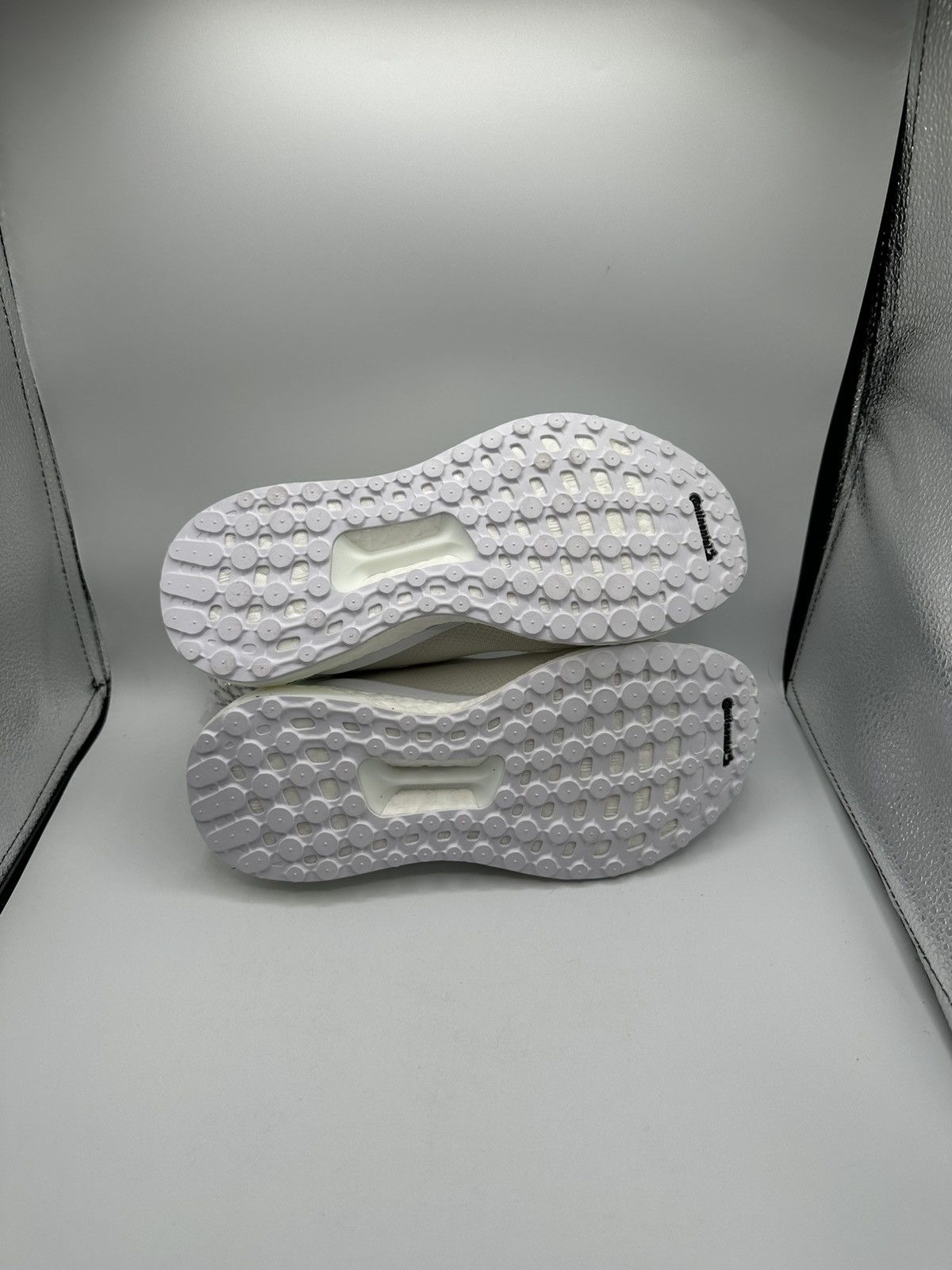 Adidas Adidas Solar HU Glide PRD X Pharrell “Cloud White” size 5 Size US 5 / EU 37 - 5 Thumbnail