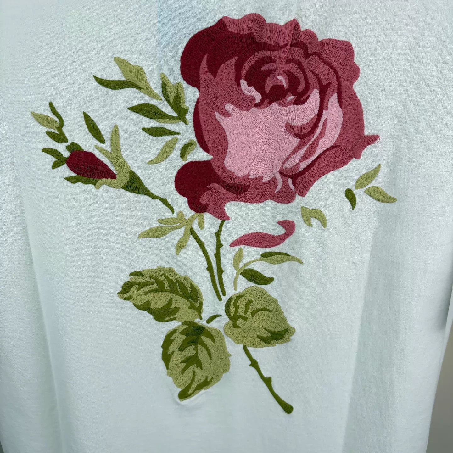 Dior Dior Logo & Rose Embroidered SS T S Italian Cotton Size US S / EU 44-46 / 1 - 5 Thumbnail