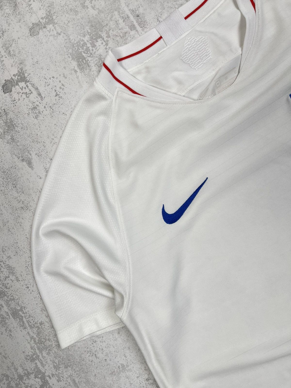 Nike 2018/19 England National Team Home Jersey Dri-Fit Technology Size US M / EU 48-50 / 2 - 2 Thumbnail