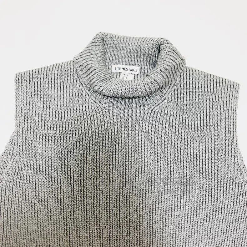 Hermes Hermes Margiela Period Silk High-Neck Vest with Side Butto Size S / US 4 / IT 40 - 2 Thumbnail