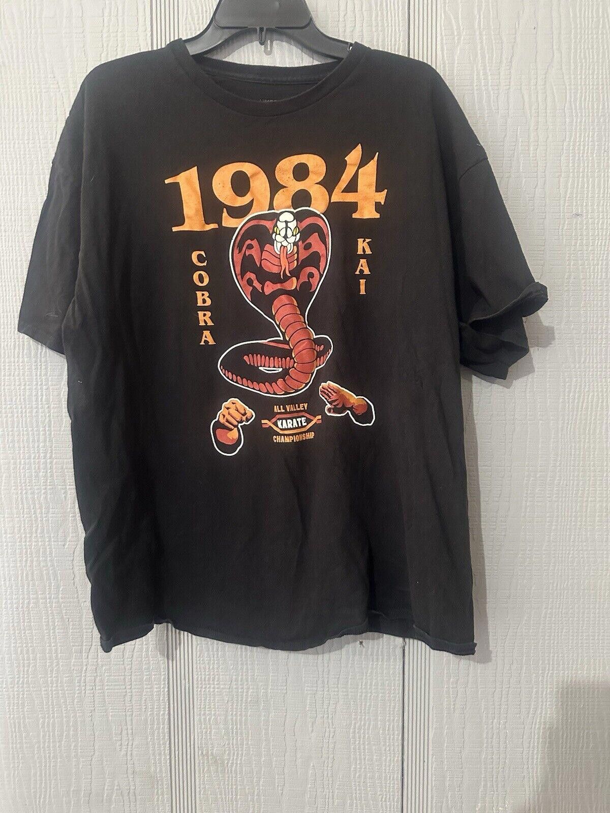 Designer The Karate Kid 1984 Cobra Kai Men's Black T-Shirt Size 2XL Size US XXL / EU 58 / 5 - 3 Thumbnail