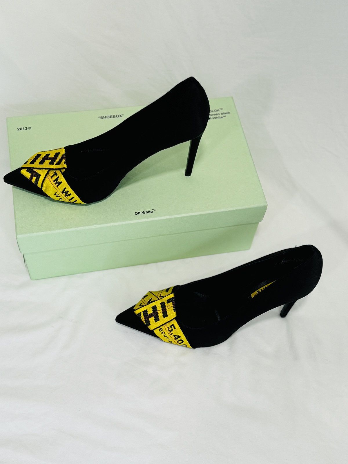 Off-White Off-White Black/Yellow Satin and Logo Canvas Pumps Size 41 Size US 10.5 / IT 40.5 - 2 Thumbnail
