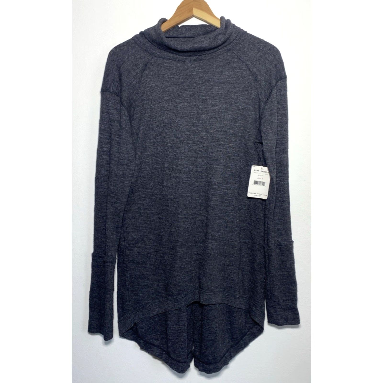 Free People VINTAGE Free People We The Free Turtleneck Top Split Back M Women Black NWT Size M / US 6-8 / IT 42-44 - 3 Thumbnail