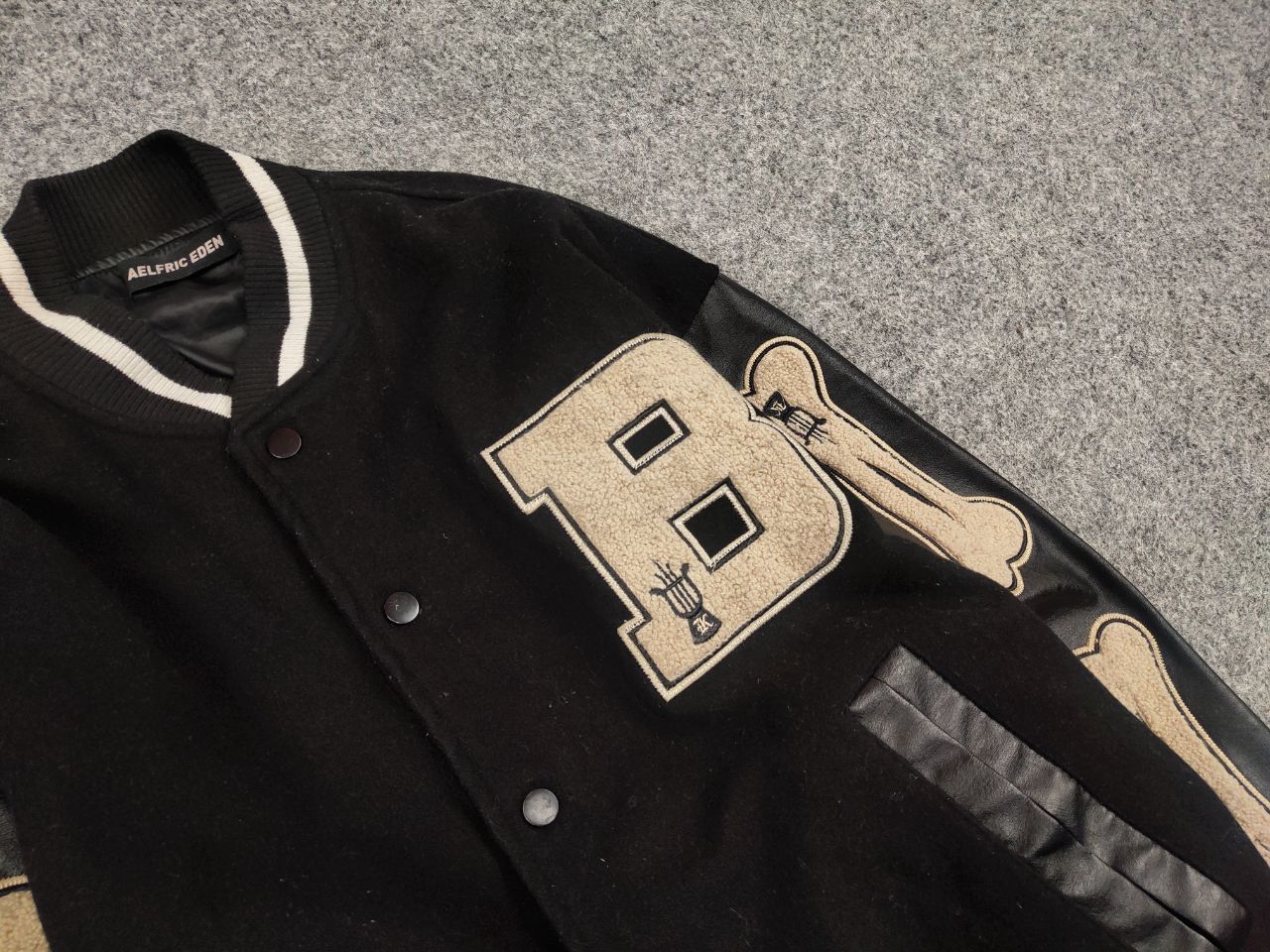 Japanese Brand Vintage Bones Japan Skeleton Letterman Varsity Bomber Jacket Size US S / EU 44-46 / 1 - 12 Thumbnail